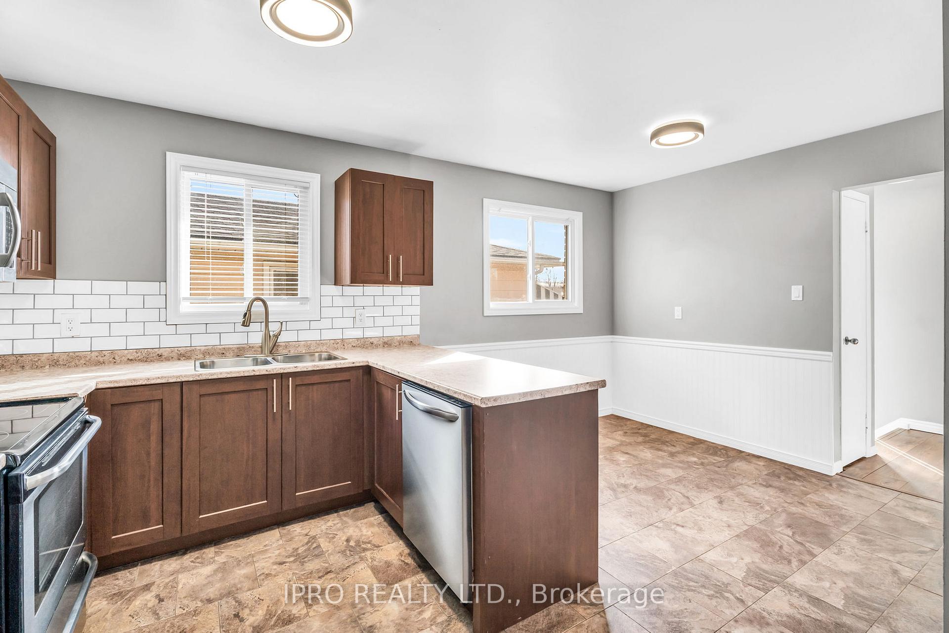 Photo 13 of 11 Magnolia Drive, Brant, Paris — HOMEH