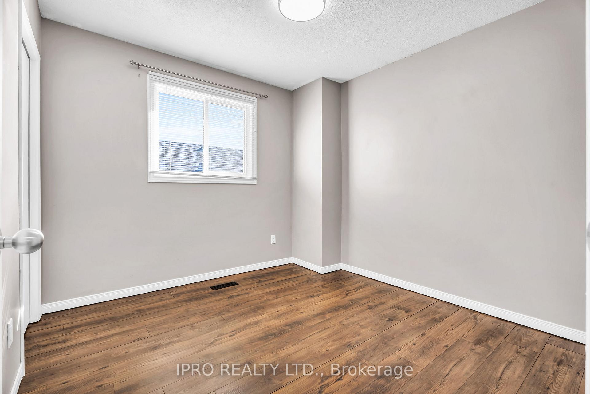 Photo 22 of 11 Magnolia Drive, Brant, Paris — HOMEH