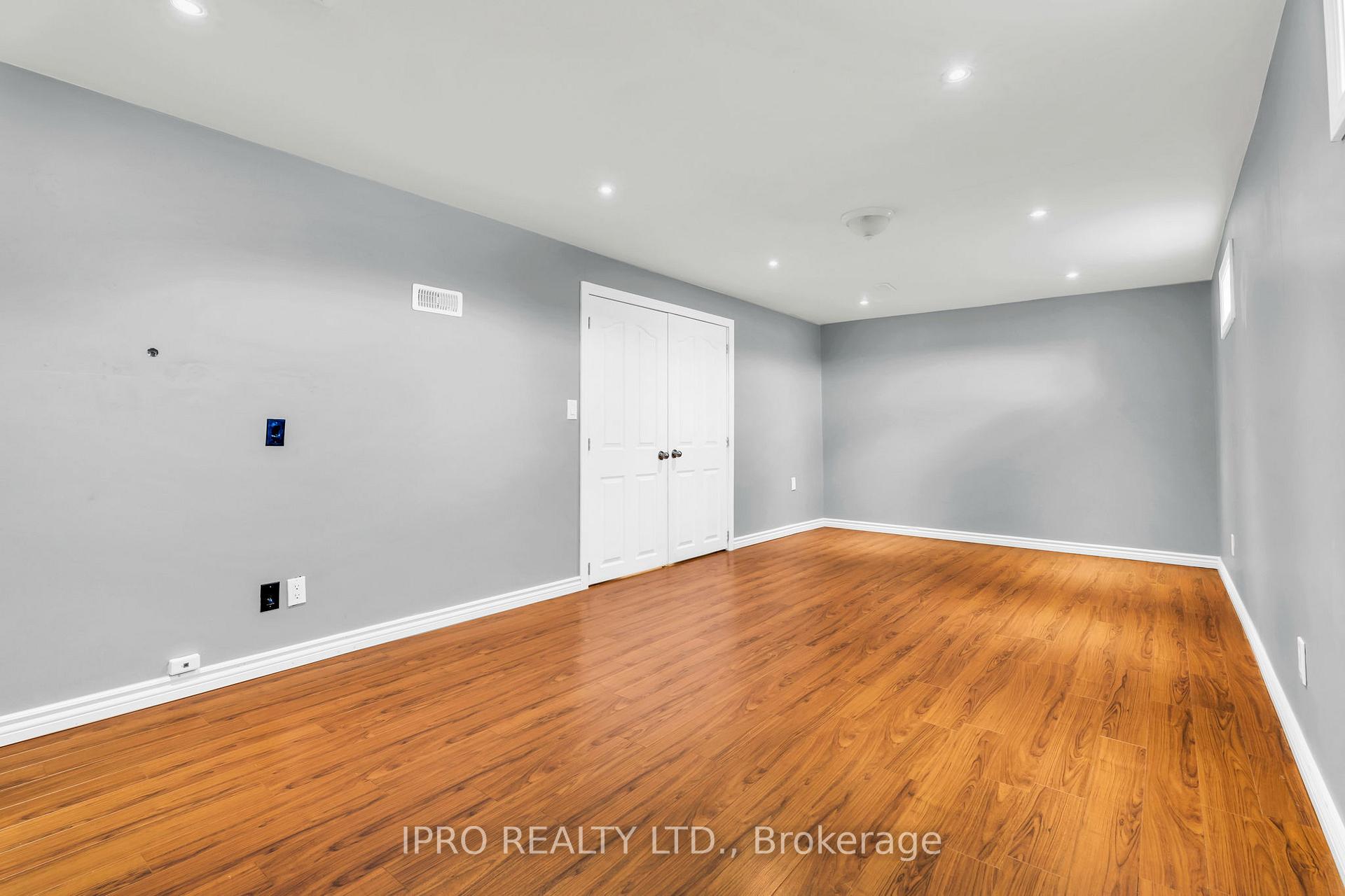 Photo 36 of 11 Magnolia Drive, Brant, Paris — HOMEH