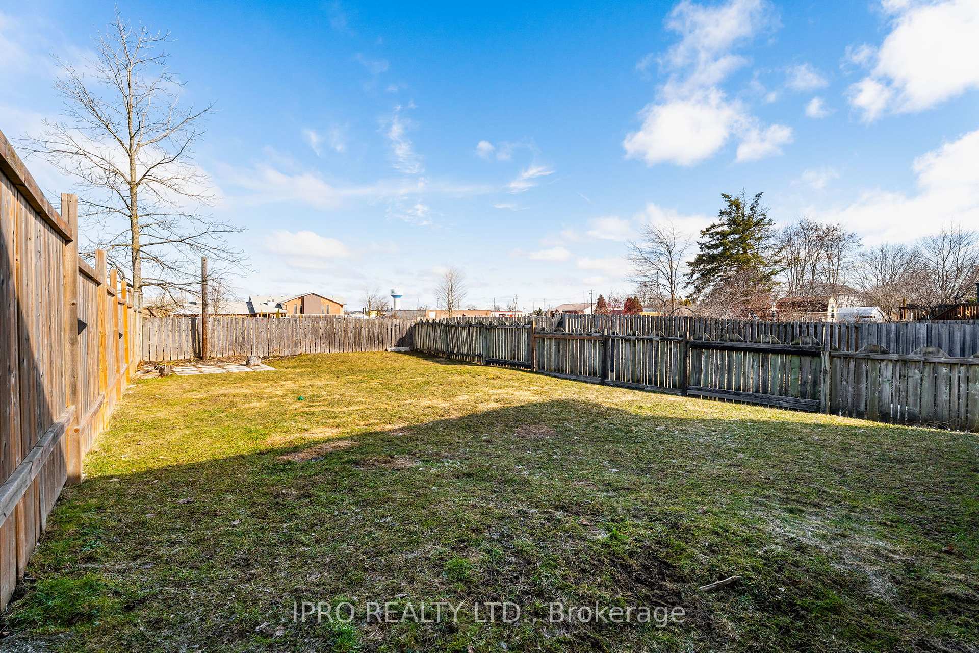 Photo 41 of 11 Magnolia Drive, Brant, Paris — HOMEH