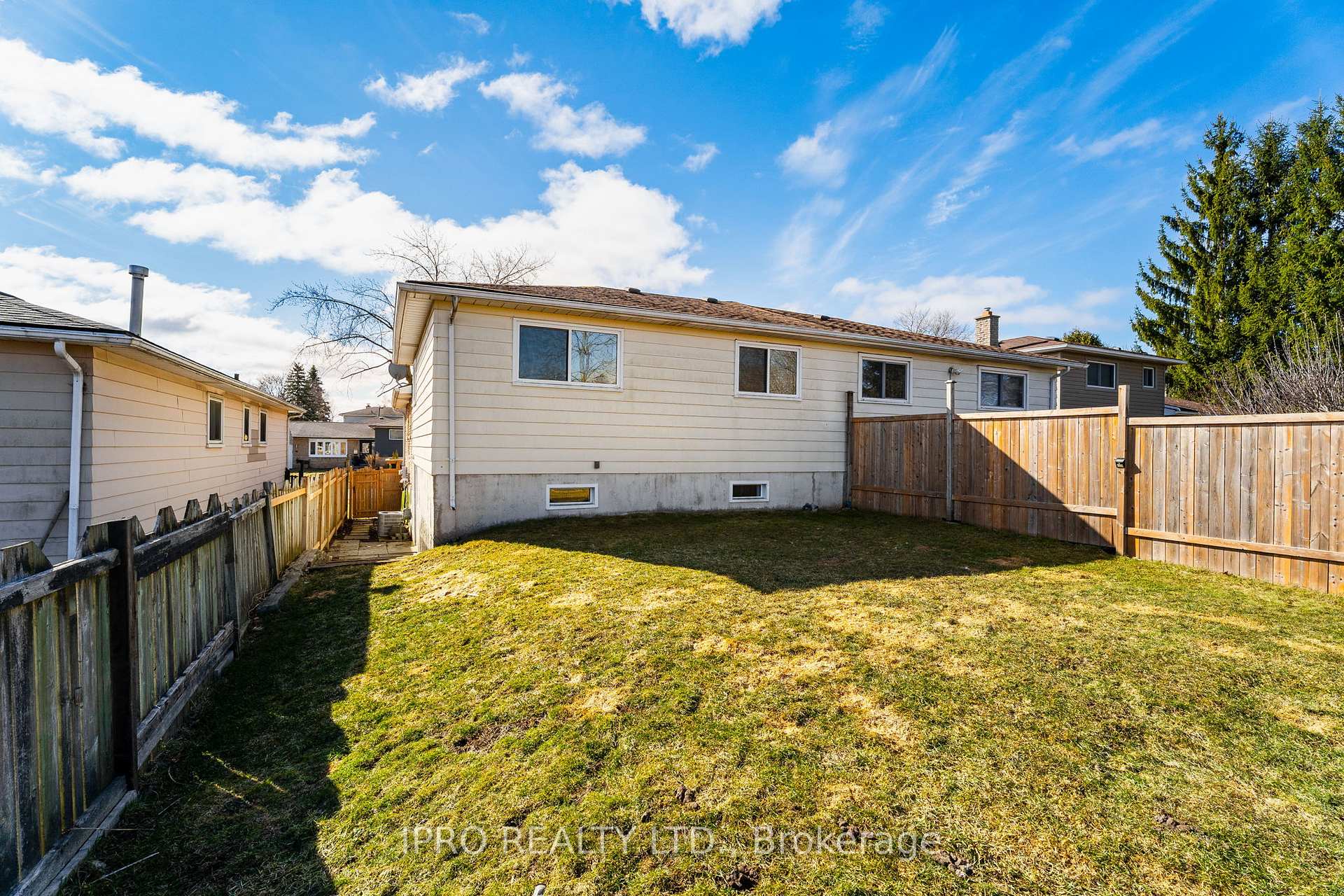 Photo 39 of 11 Magnolia Drive, Brant, Paris — HOMEH
