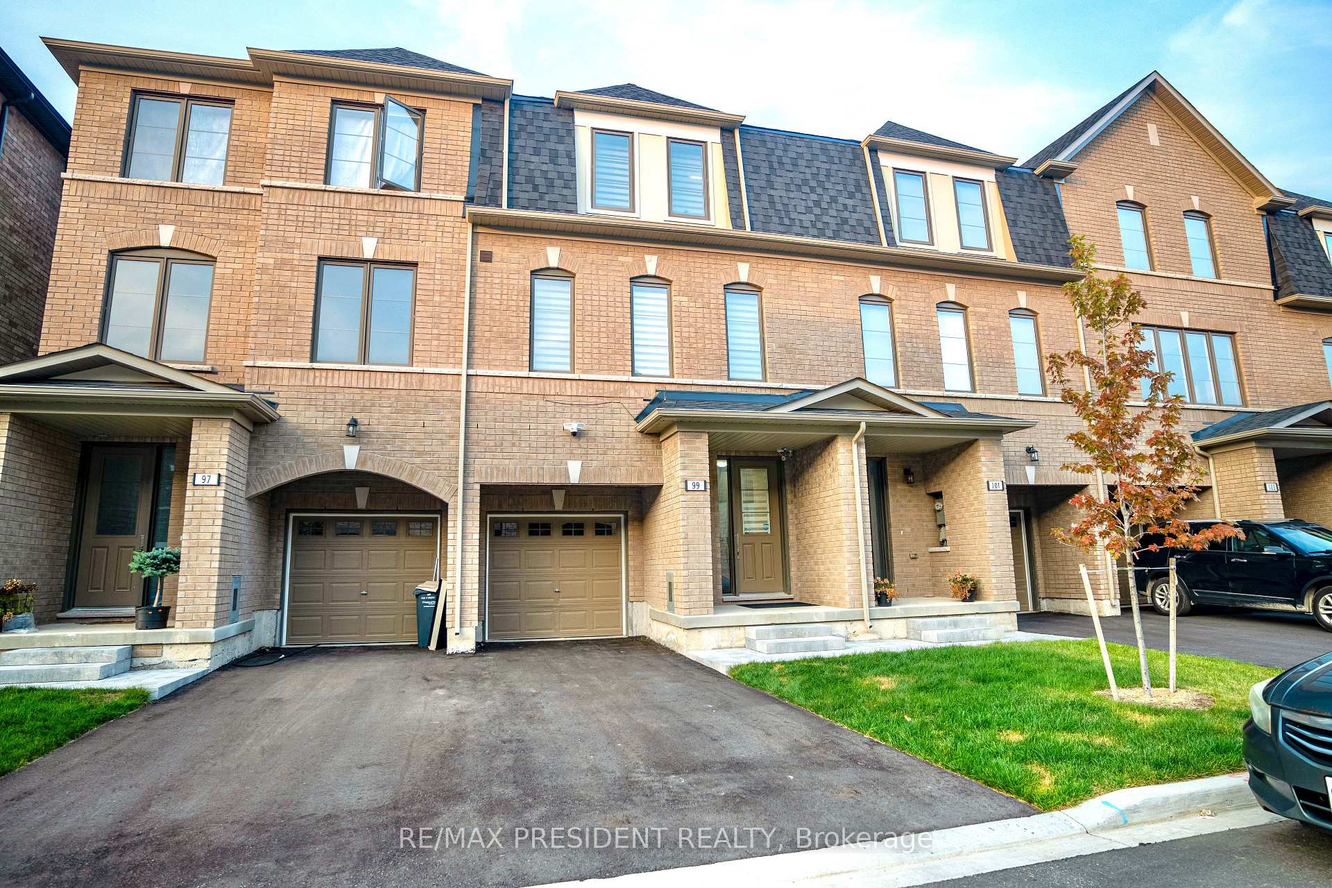 Photo 5 of 99 Halliford Place, Brampton, Brampton East — HOMEH