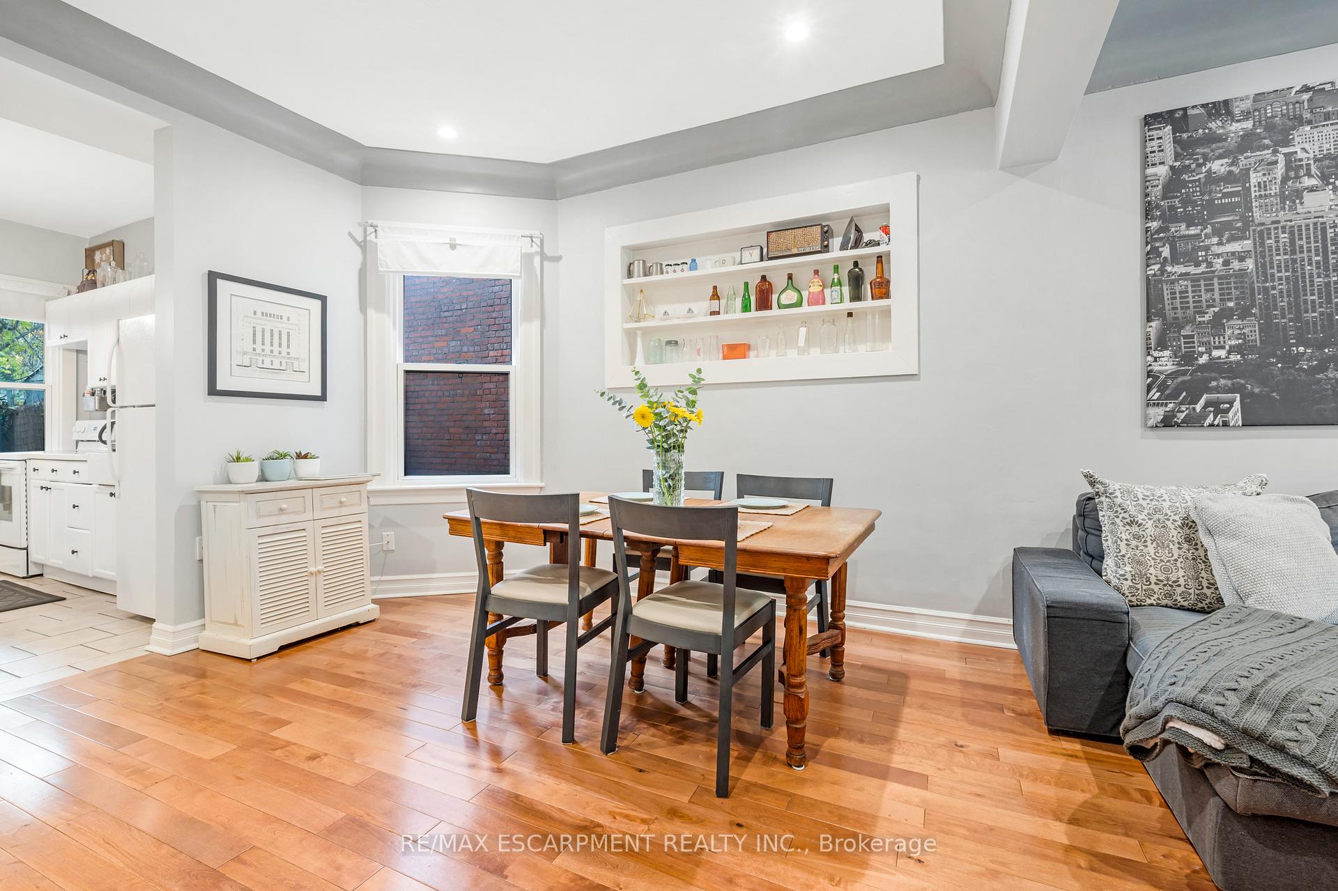 Photo 6 of 93 Peter Street, Hamilton, Strathcona — HOMEH