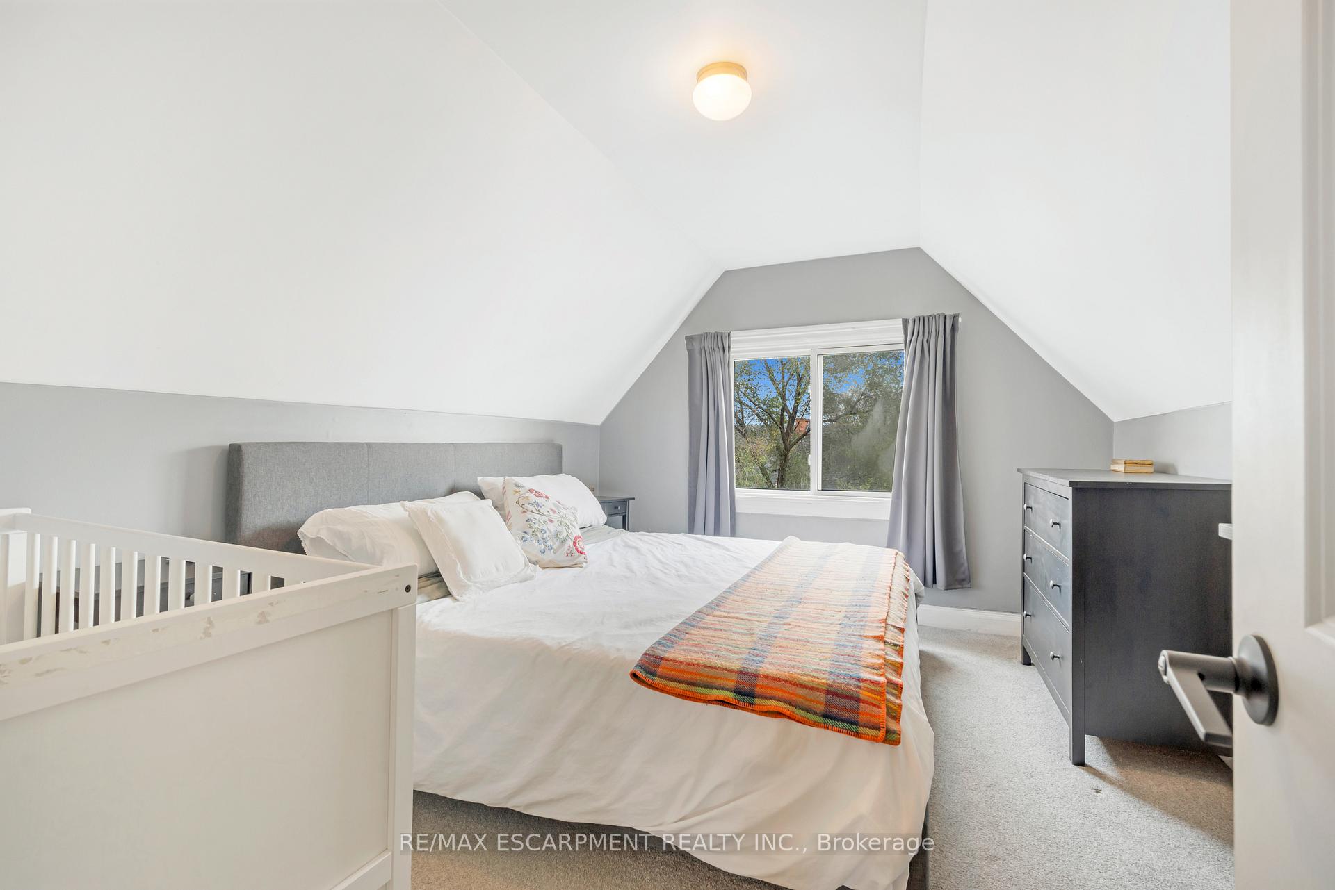Photo 28 of 93 Peter Street, Hamilton, Strathcona — HOMEH