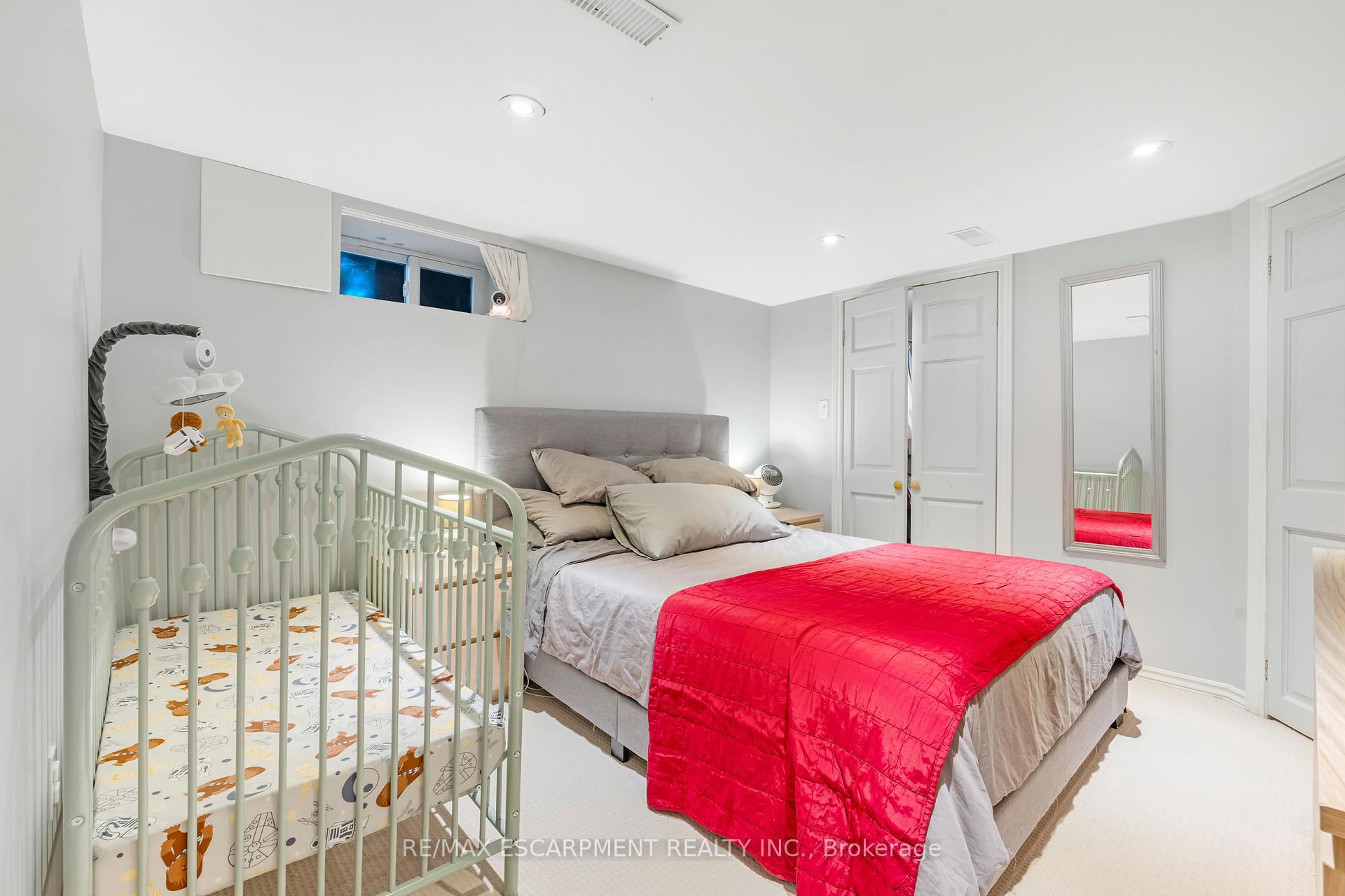 Photo 30 of 93 Peter Street, Hamilton, Strathcona — HOMEH