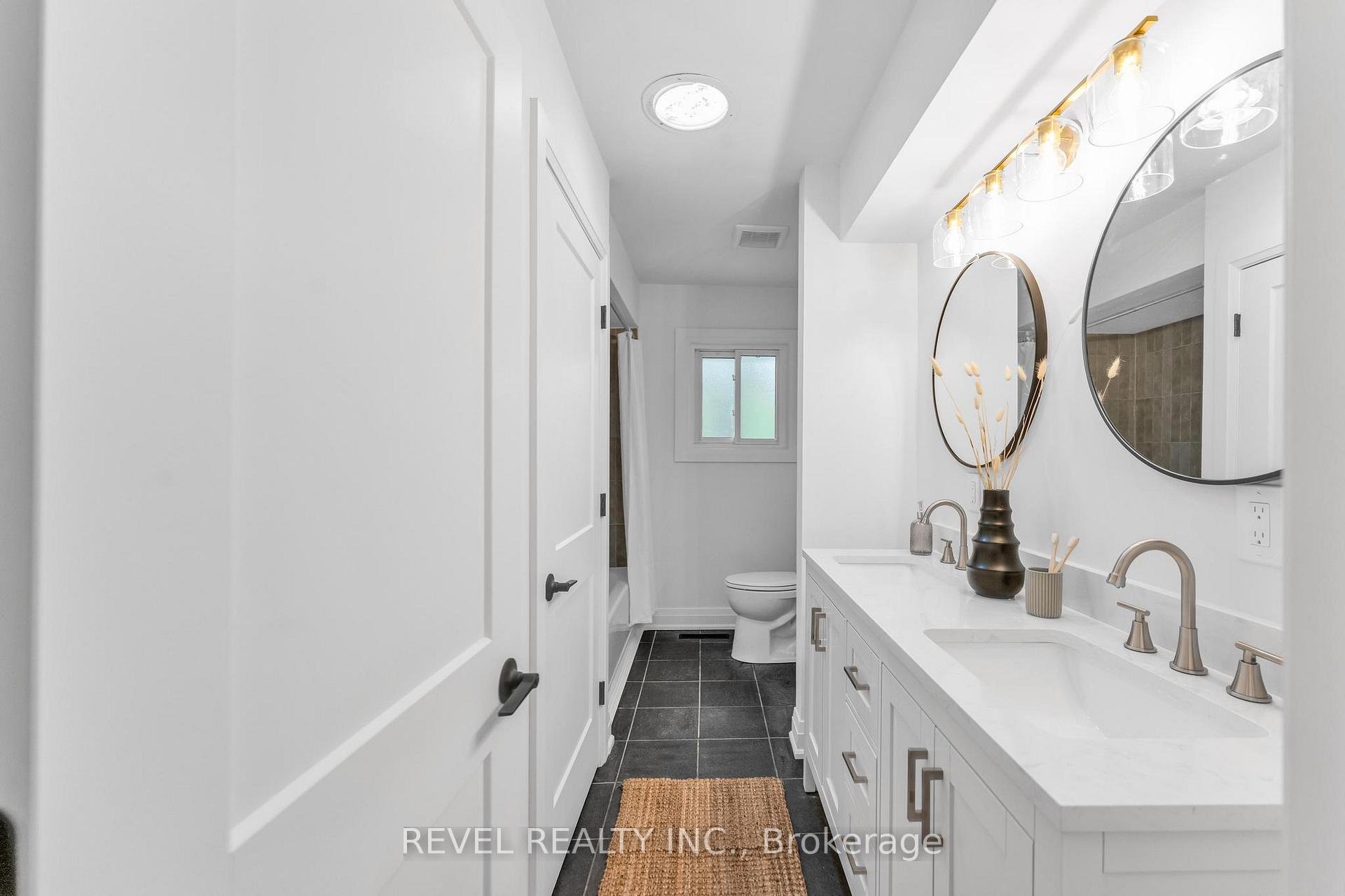 Photo 7 of 95 Seneca Drive, Hamilton, Ancaster — HOMEH