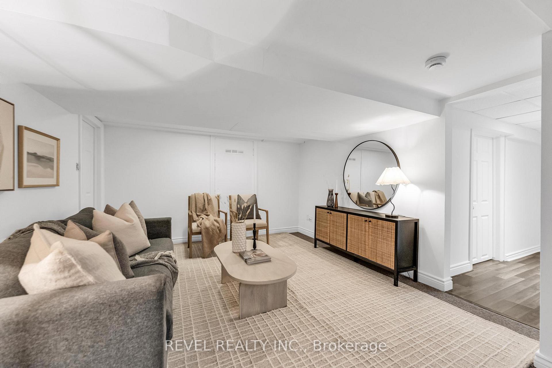 Photo 25 of 95 Seneca Drive, Hamilton, Ancaster — HOMEH