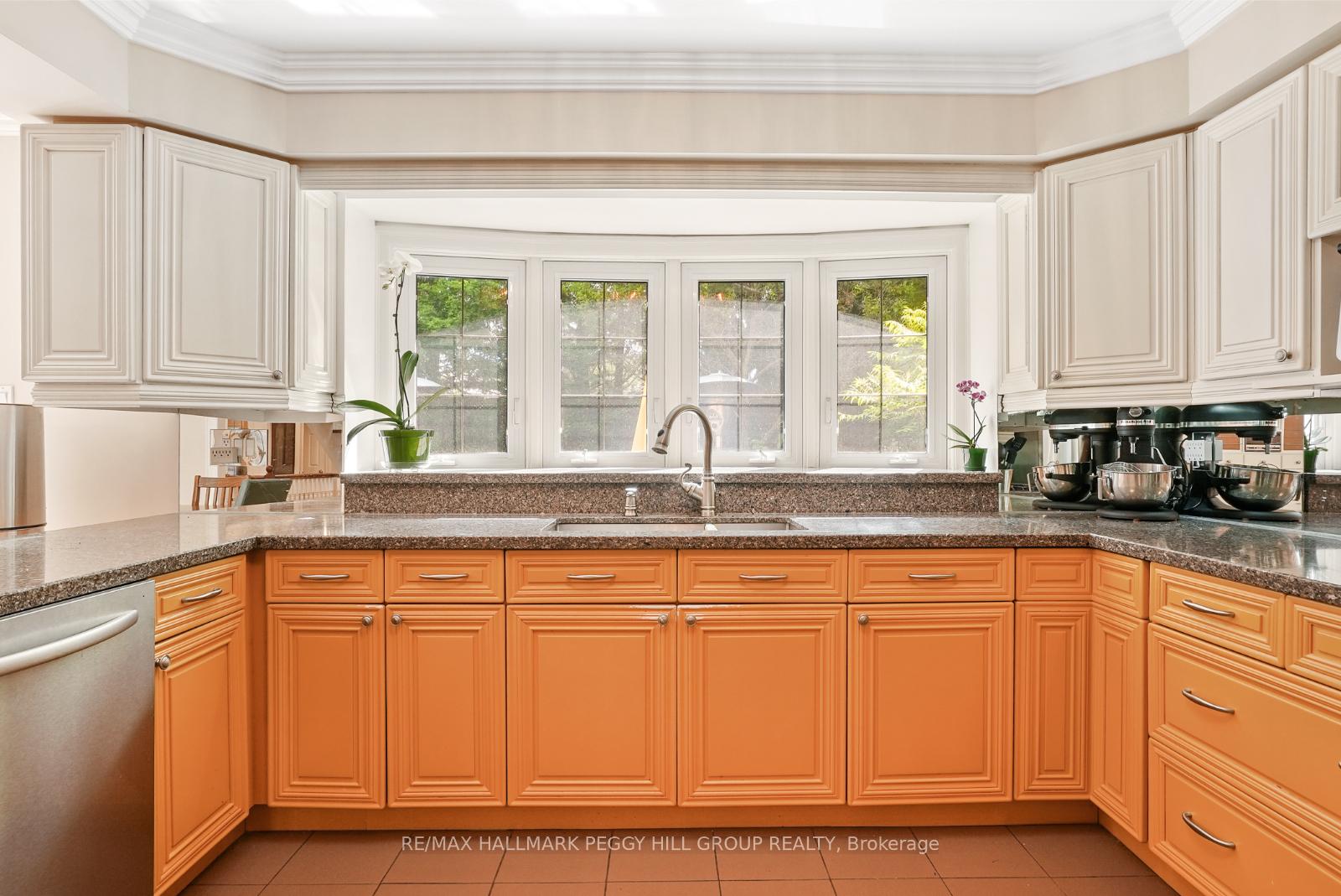 Photo 24 of 25 Grand Forest Drive, Barrie, Bayshore — HOMEH