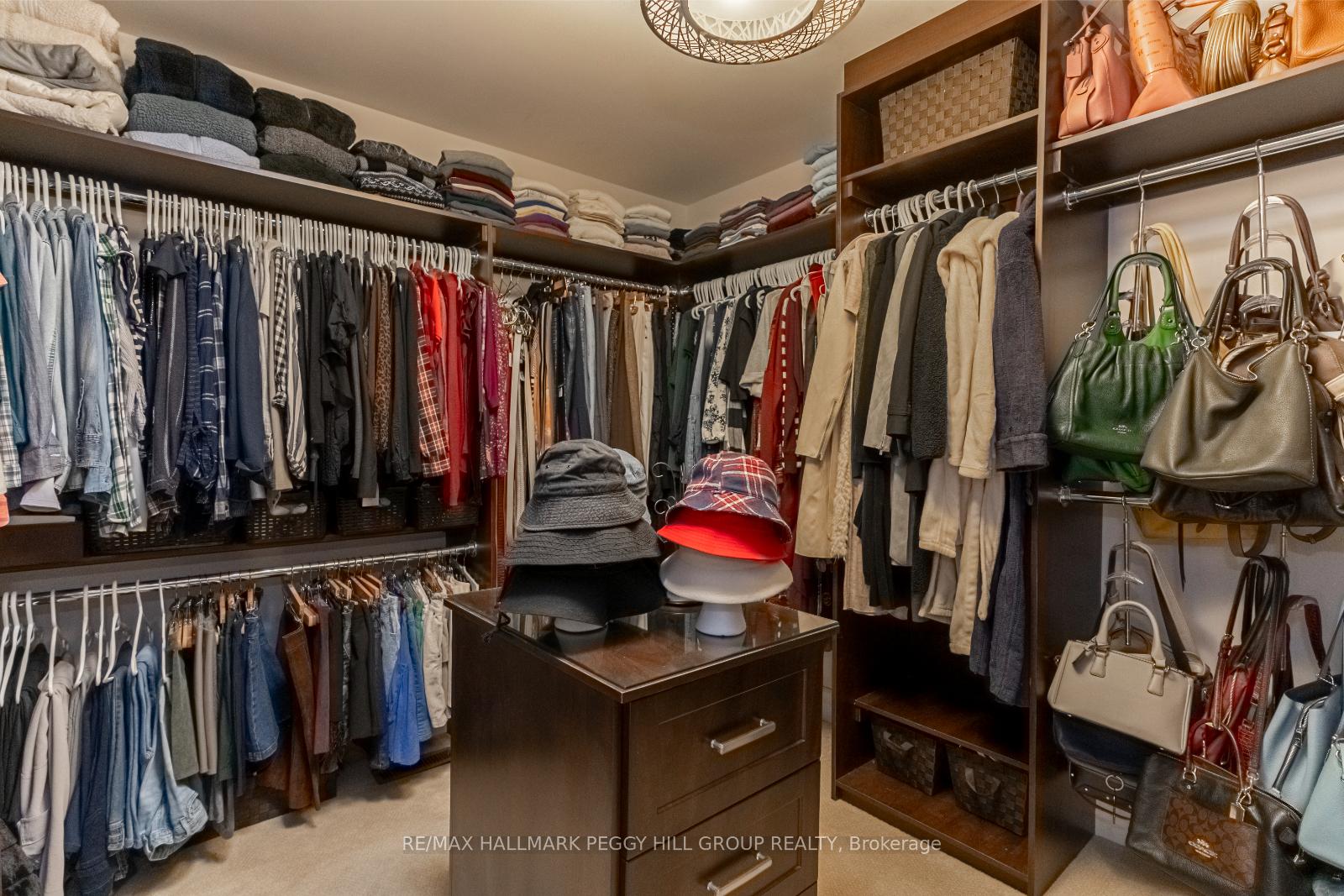 Photo 18 of 25 Grand Forest Drive, Barrie, Bayshore — HOMEH
