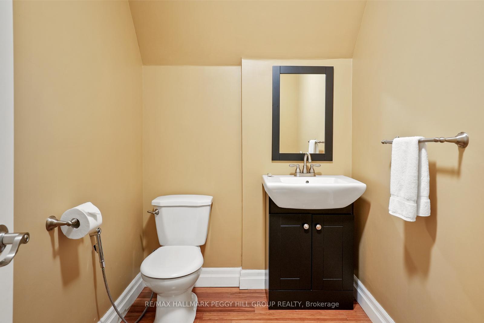 Photo 22 of 25 Grand Forest Drive, Barrie, Bayshore — HOMEH