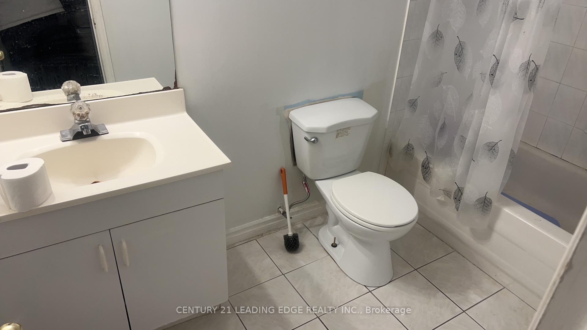 Photo 3 of Unit BSMT, 334 Highglen Avenue, Markham, Middlefield — HOMEH