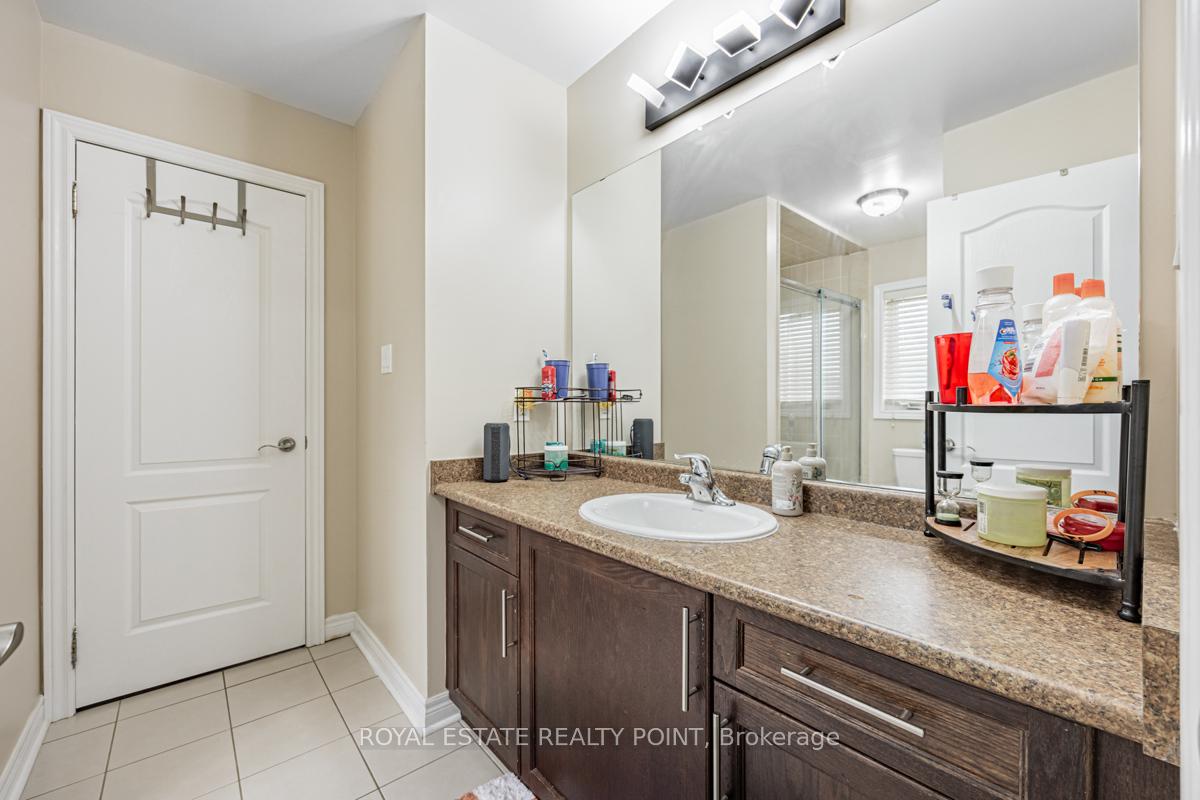 Photo 16 of 69 Braebrook Drive, Whitby, Rolling Acres — HOMEH
