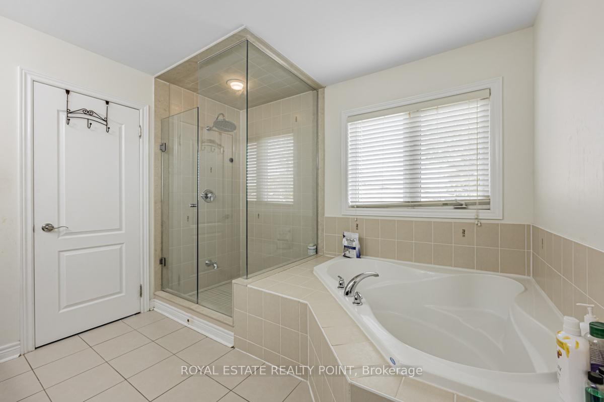 Photo 26 of 69 Braebrook Drive, Whitby, Rolling Acres — HOMEH
