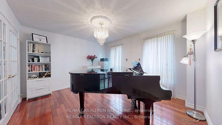 Photo 23 of 72 Spanhouse Crescent, Markham, Unionville — HOMEH