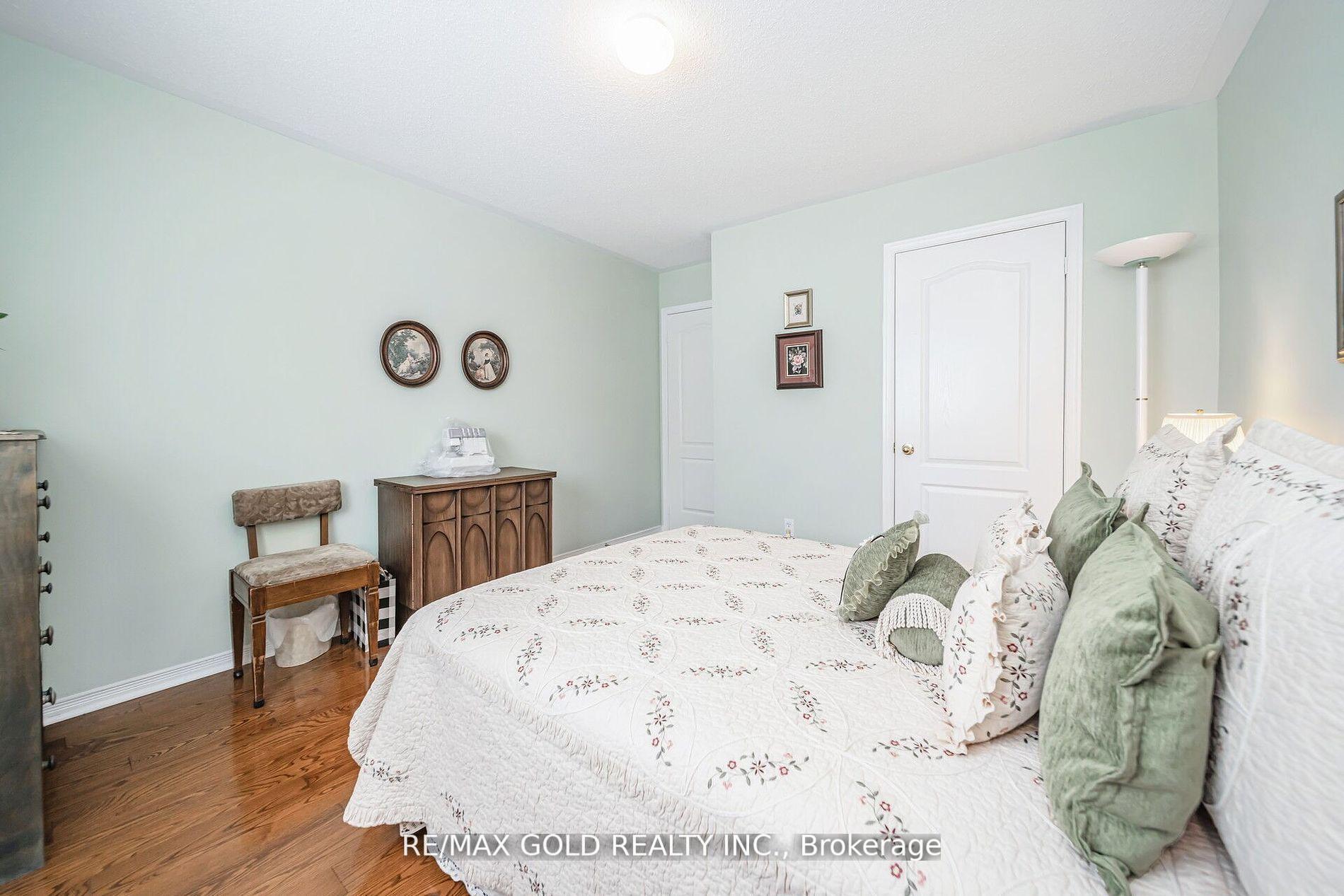 Photo 17 of Unit 2, 10 Pauline Crescent, Brampton, Fletcher's Meadow — HOMEH