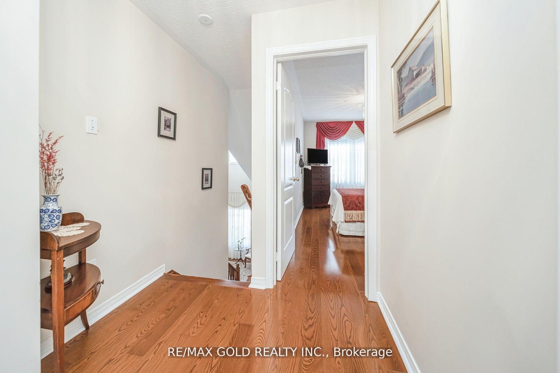 Photo 19 of Unit 2, 10 Pauline Crescent, Brampton, Fletcher's Meadow — HOMEH