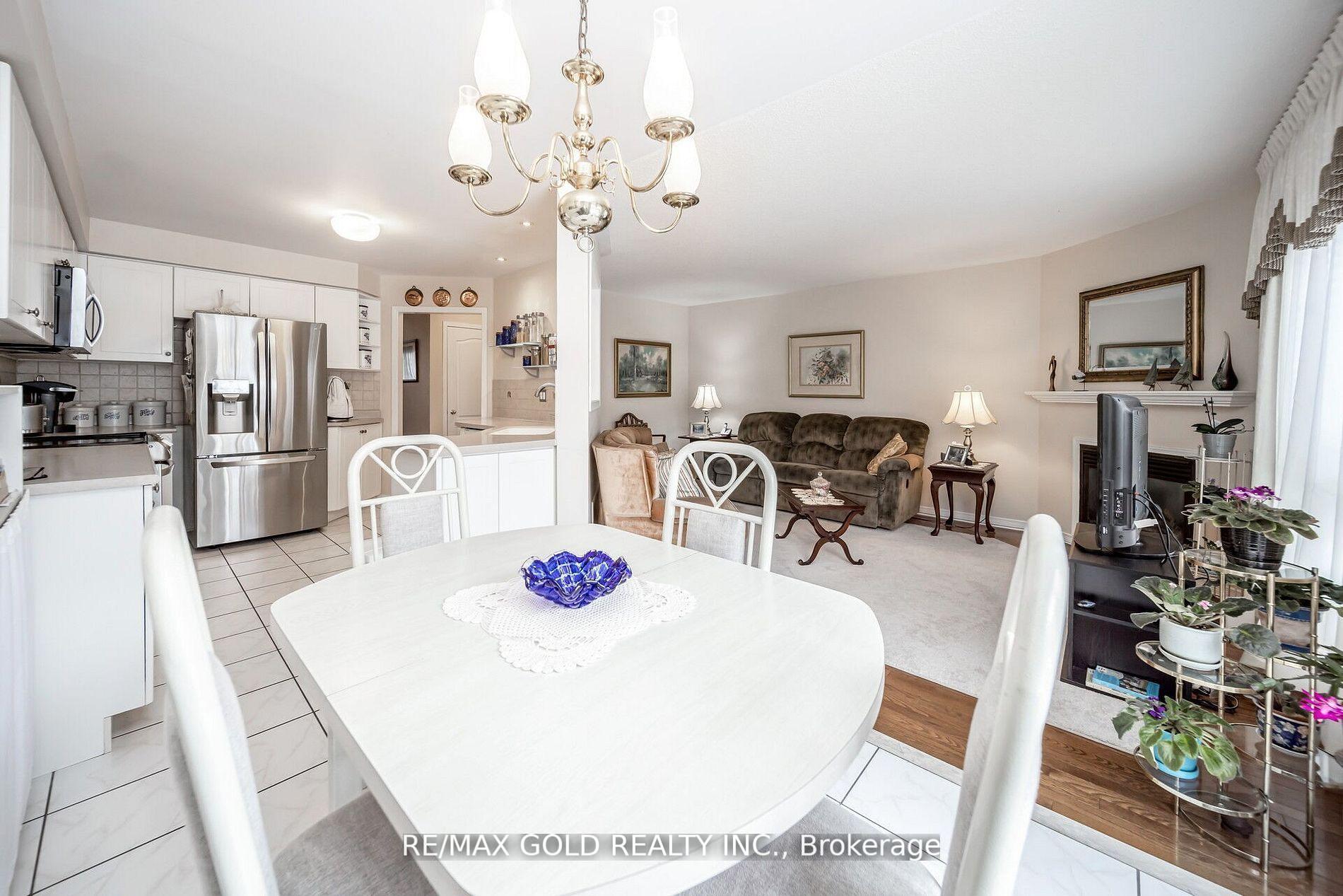 Photo 11 of Unit 2, 10 Pauline Crescent, Brampton, Fletcher's Meadow — HOMEH