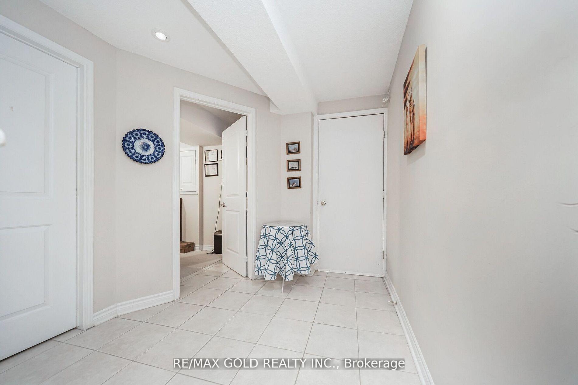 Photo 26 of Unit 2, 10 Pauline Crescent, Brampton, Fletcher's Meadow — HOMEH