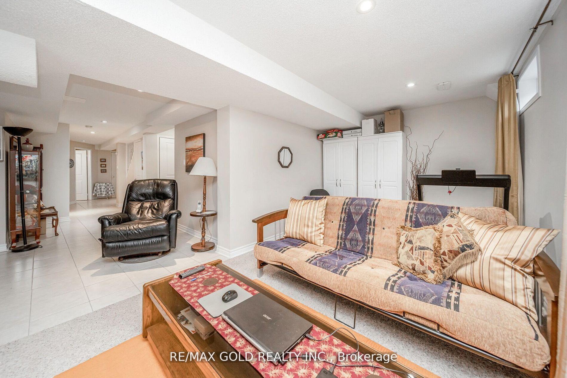 Photo 31 of Unit 2, 10 Pauline Crescent, Brampton, Fletcher's Meadow — HOMEH