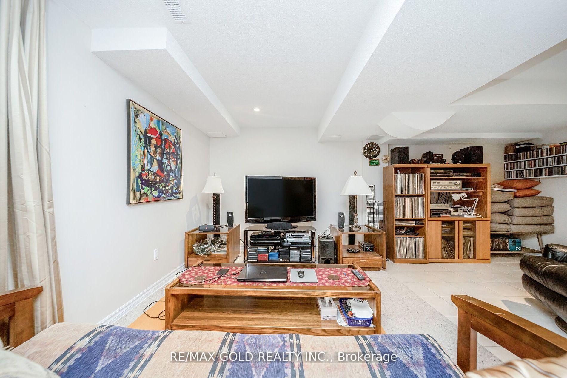 Photo 29 of Unit 2, 10 Pauline Crescent, Brampton, Fletcher's Meadow — HOMEH