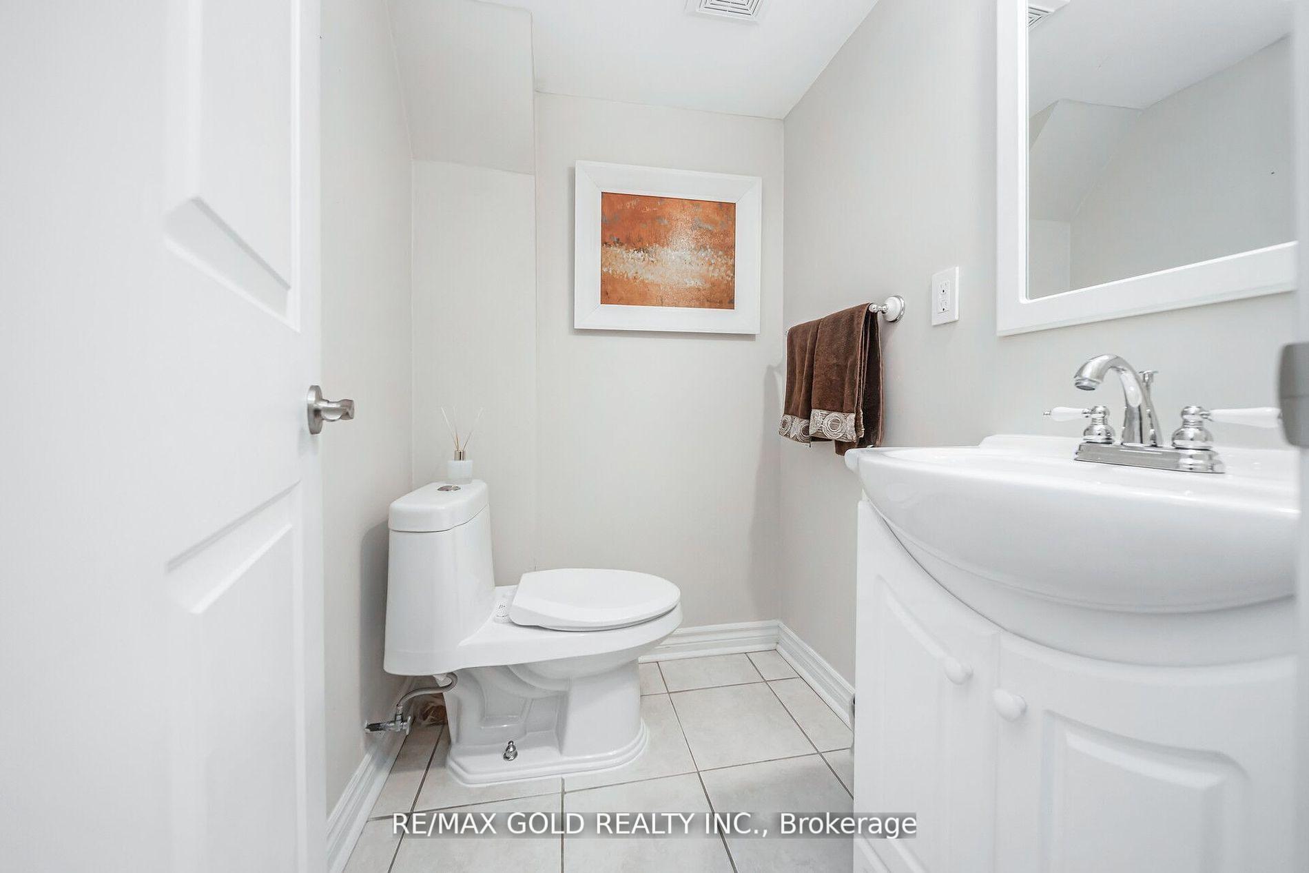 Photo 18 of Unit 2, 10 Pauline Crescent, Brampton, Fletcher's Meadow — HOMEH