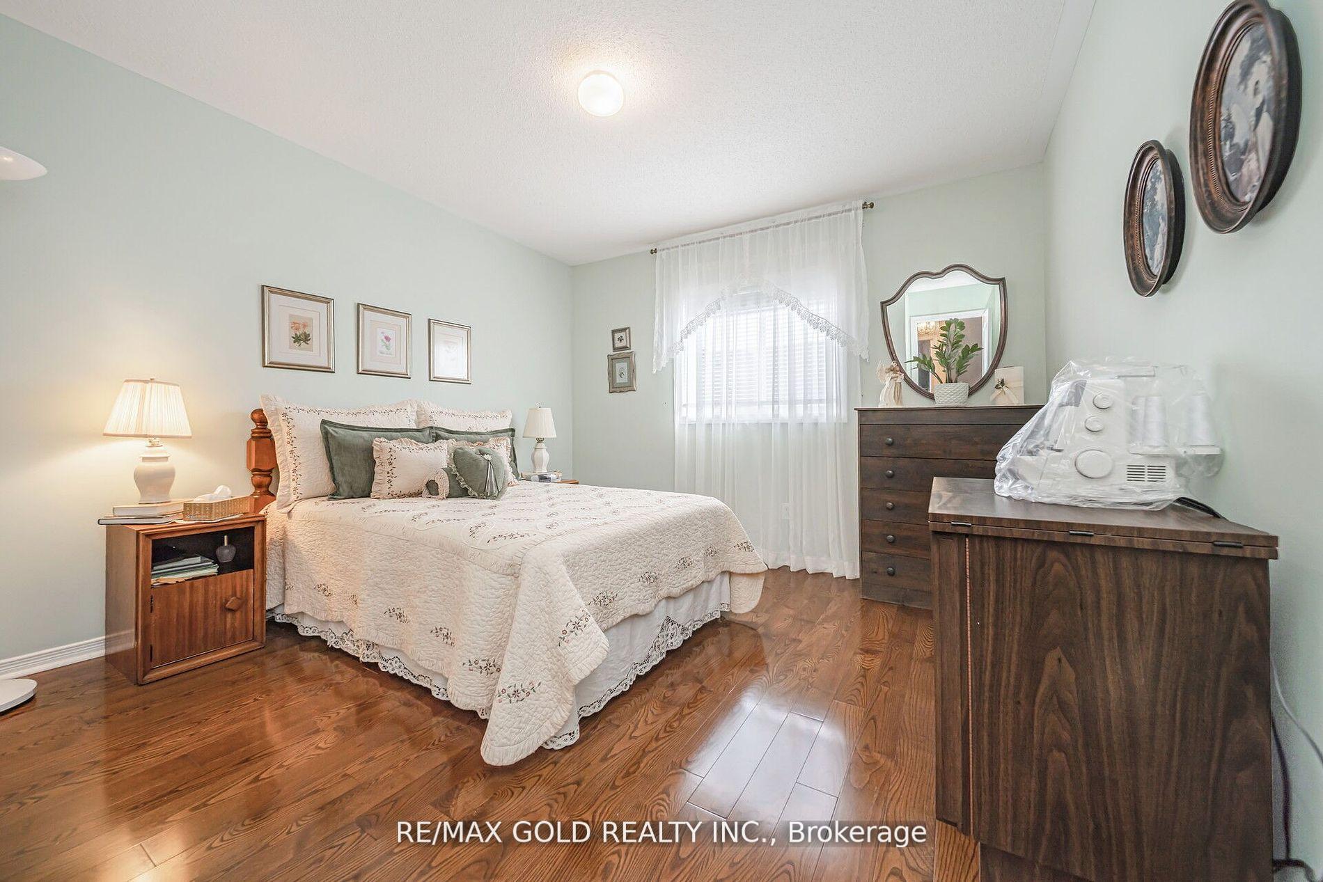Photo 32 of Unit 2, 10 Pauline Crescent, Brampton, Fletcher's Meadow — HOMEH