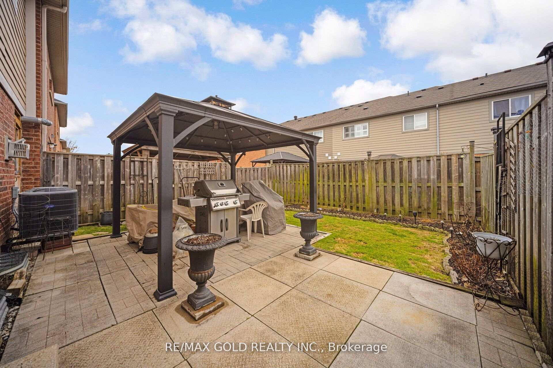Photo 40 of Unit 2, 10 Pauline Crescent, Brampton, Fletcher's Meadow — HOMEH
