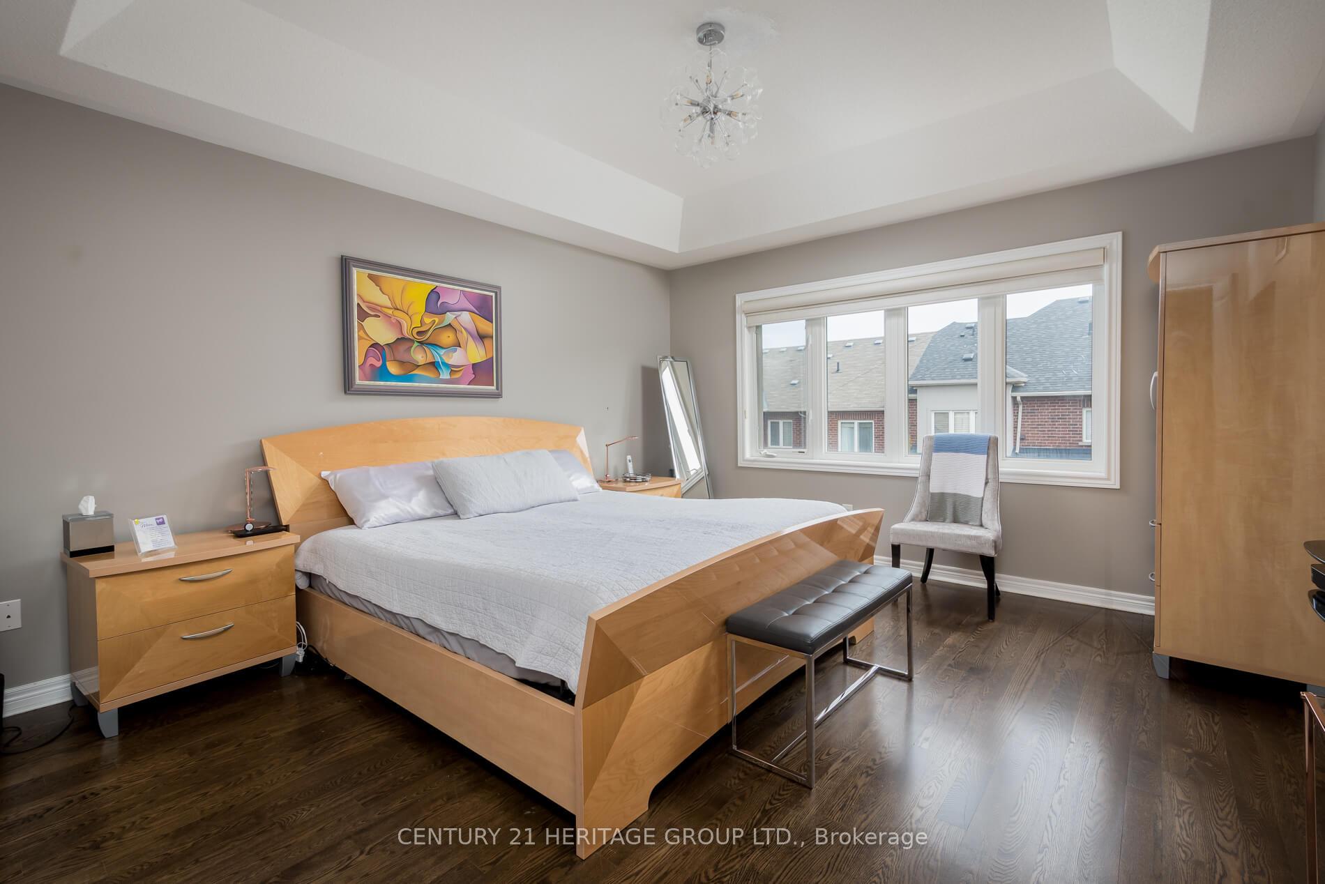 Photo 18 of 11 Mary Ellen Baker Crescent, Vaughan, Patterson — HOMEH