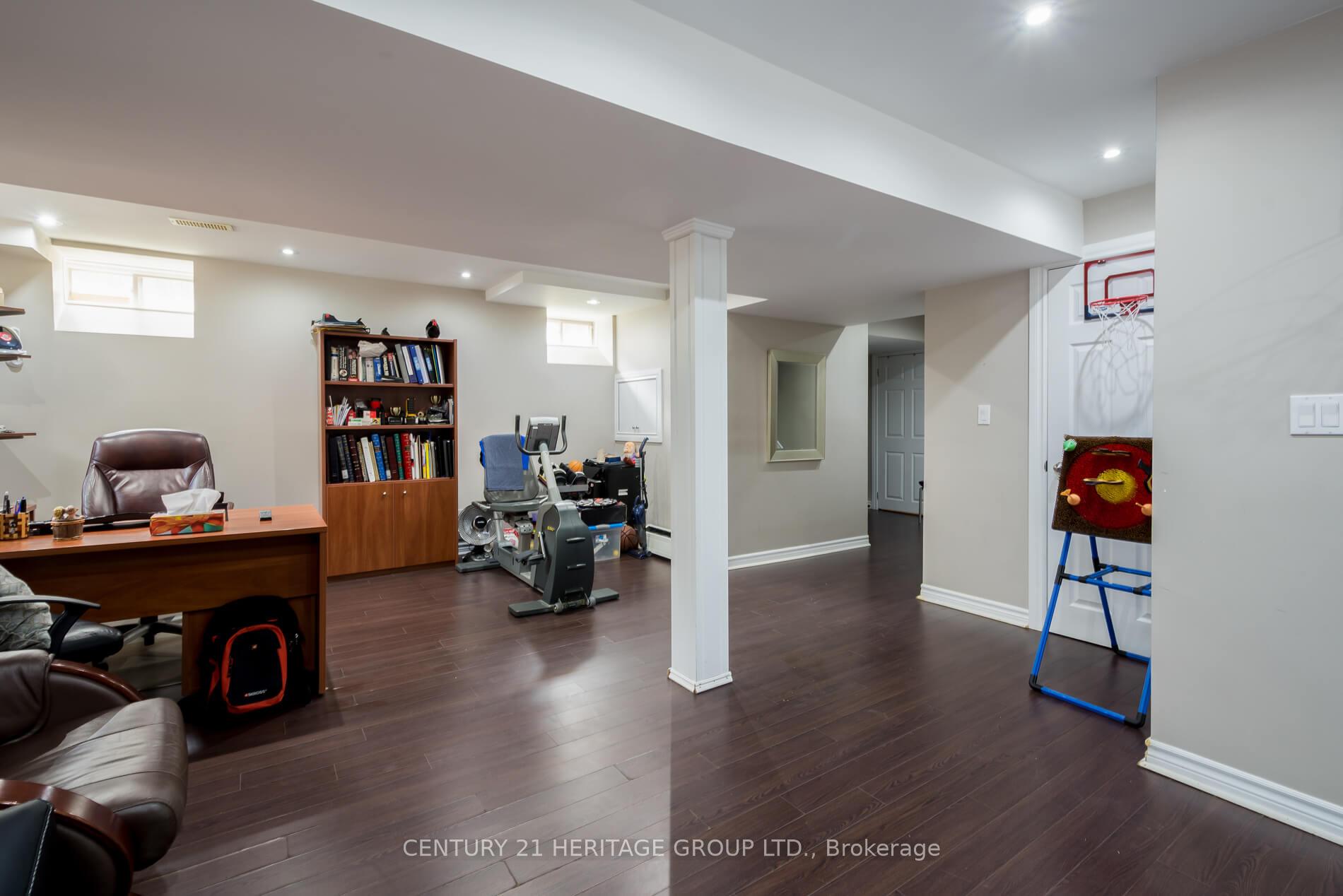 Photo 11 of 11 Mary Ellen Baker Crescent, Vaughan, Patterson — HOMEH