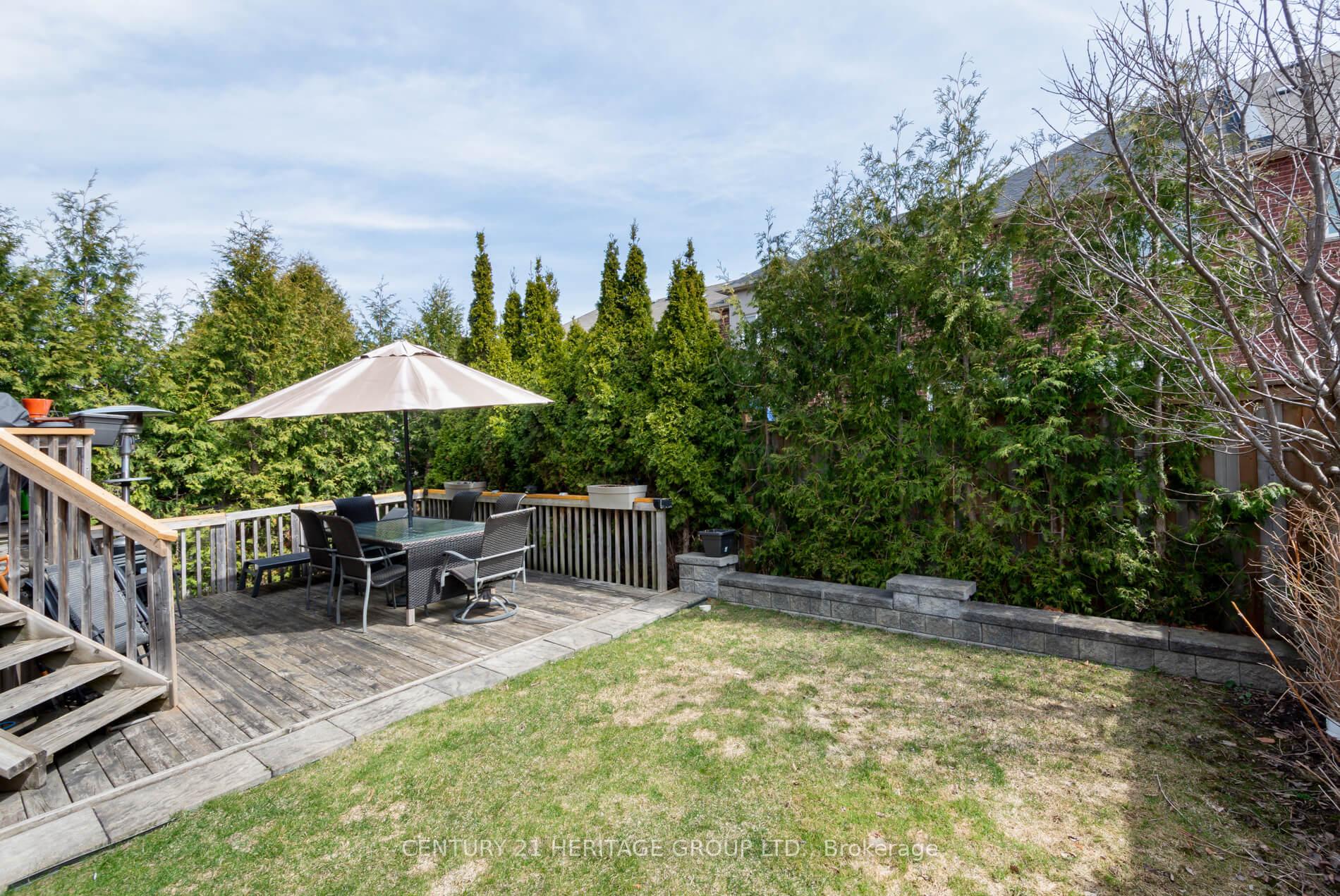 Photo 19 of 11 Mary Ellen Baker Crescent, Vaughan, Patterson — HOMEH