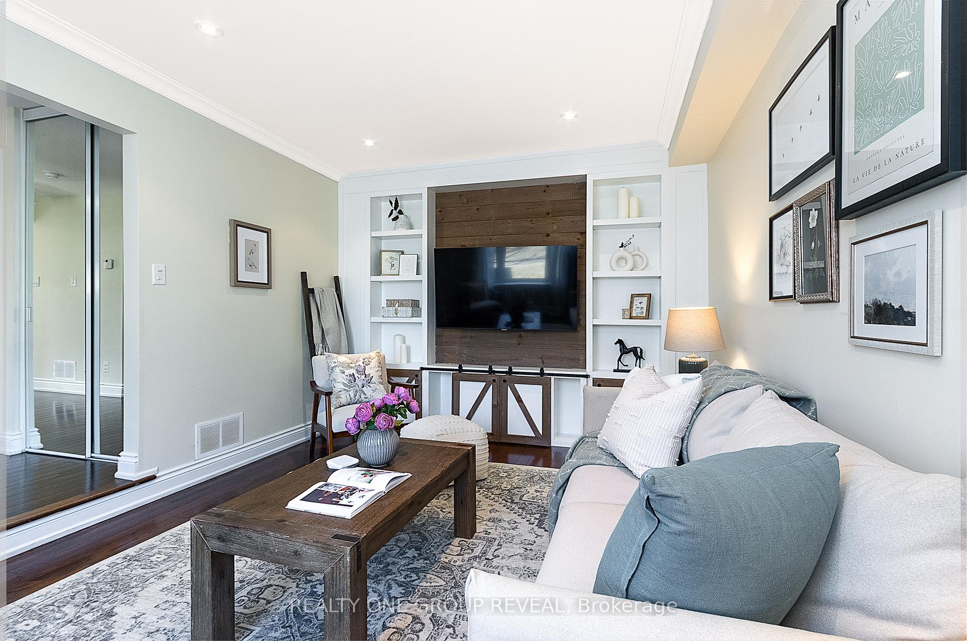 Photo 2 of 34 Holliday Drive, Whitby, Lynde Creek — HOMEH