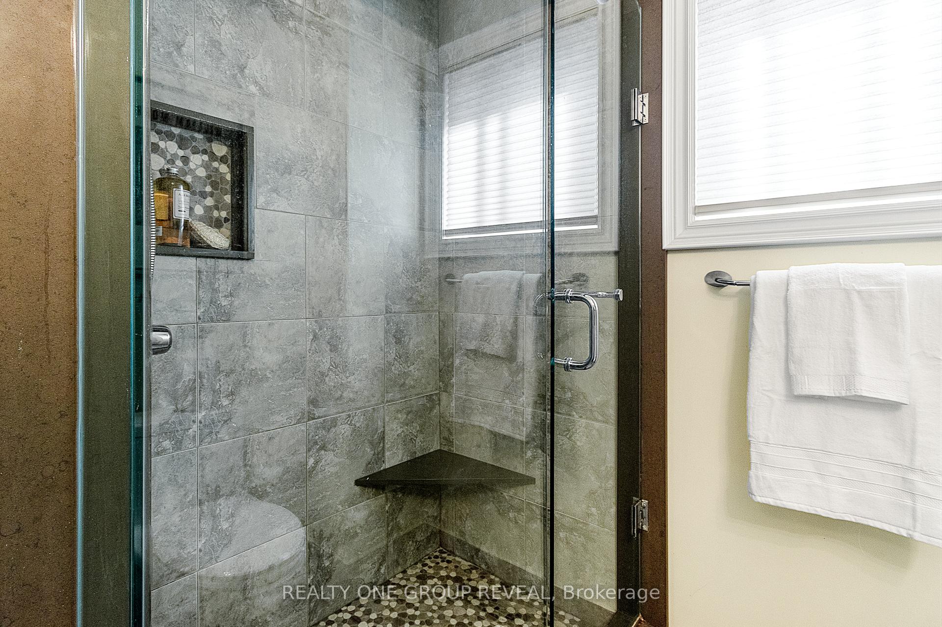 Photo 17 of 34 Holliday Drive, Whitby, Lynde Creek — HOMEH