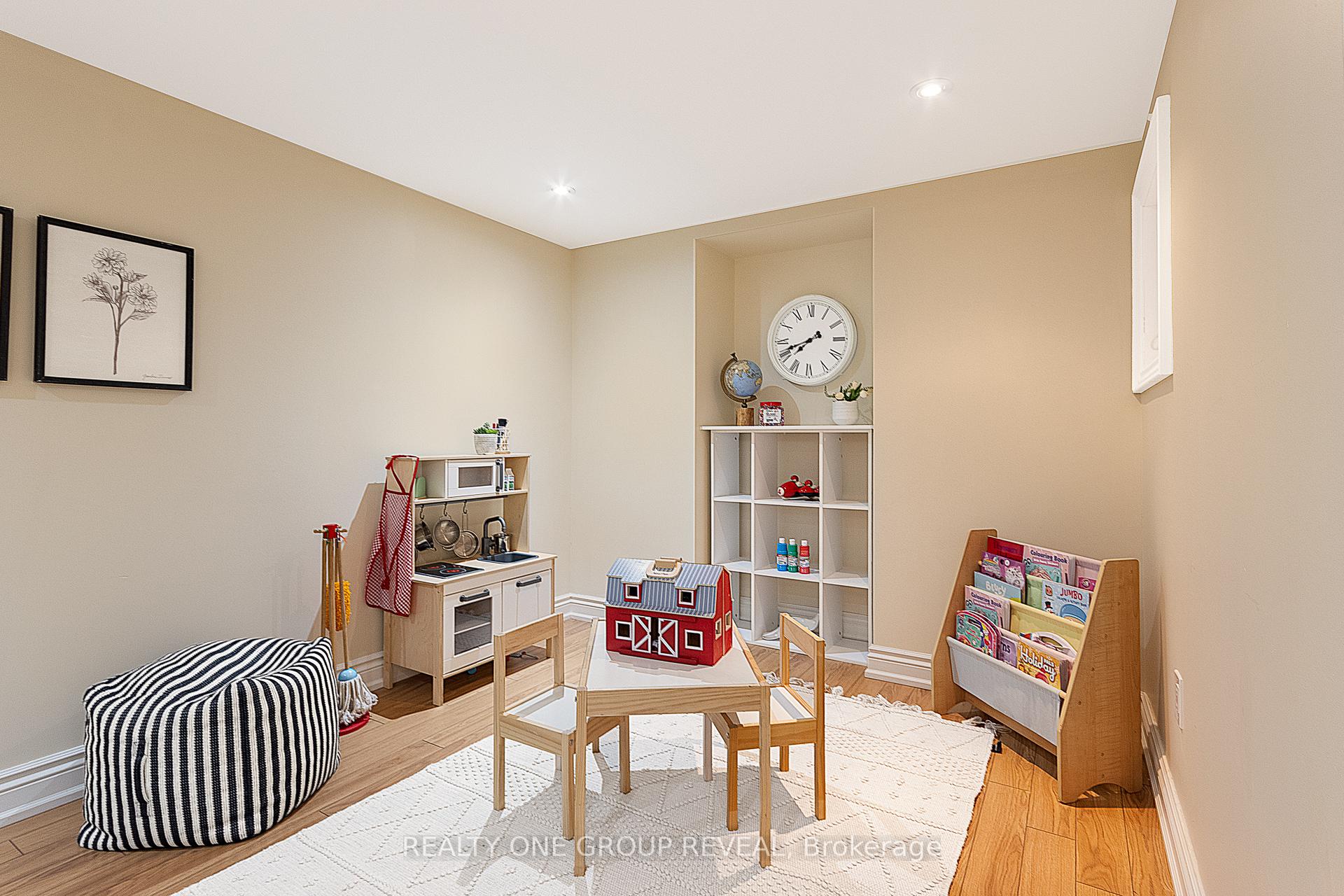 Photo 23 of 34 Holliday Drive, Whitby, Lynde Creek — HOMEH