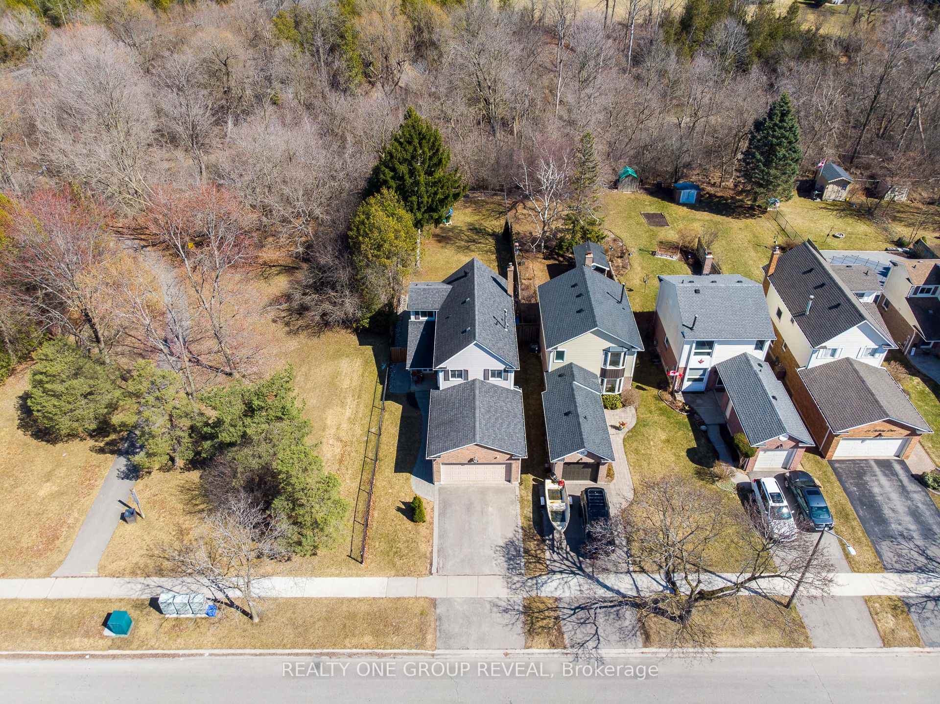 Photo 35 of 34 Holliday Drive, Whitby, Lynde Creek — HOMEH