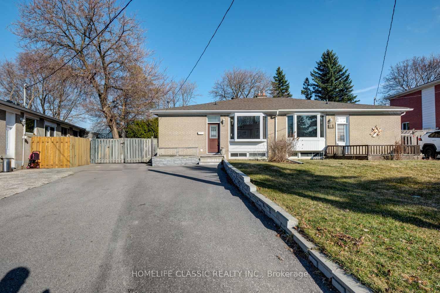 Front of 43 Bailey Crescent