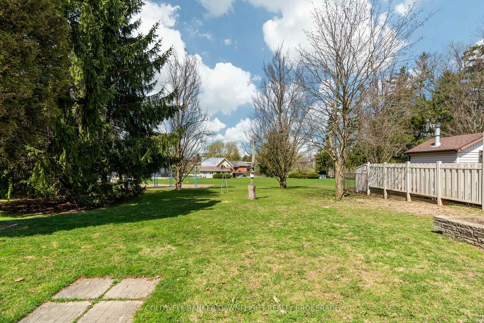 Photo 37 of 56 Hill Street, South Huron, Exeter — HOMEH
