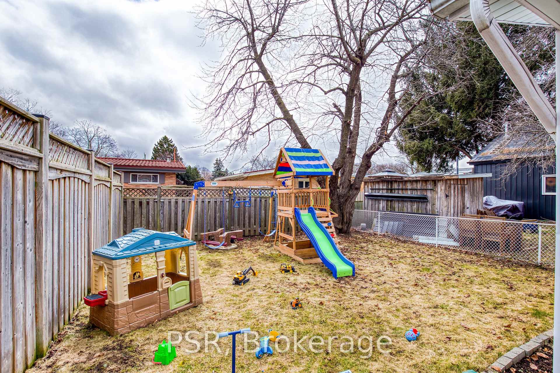 Photo 8 of 53 Donald Street, Kitchener — HOMEH
