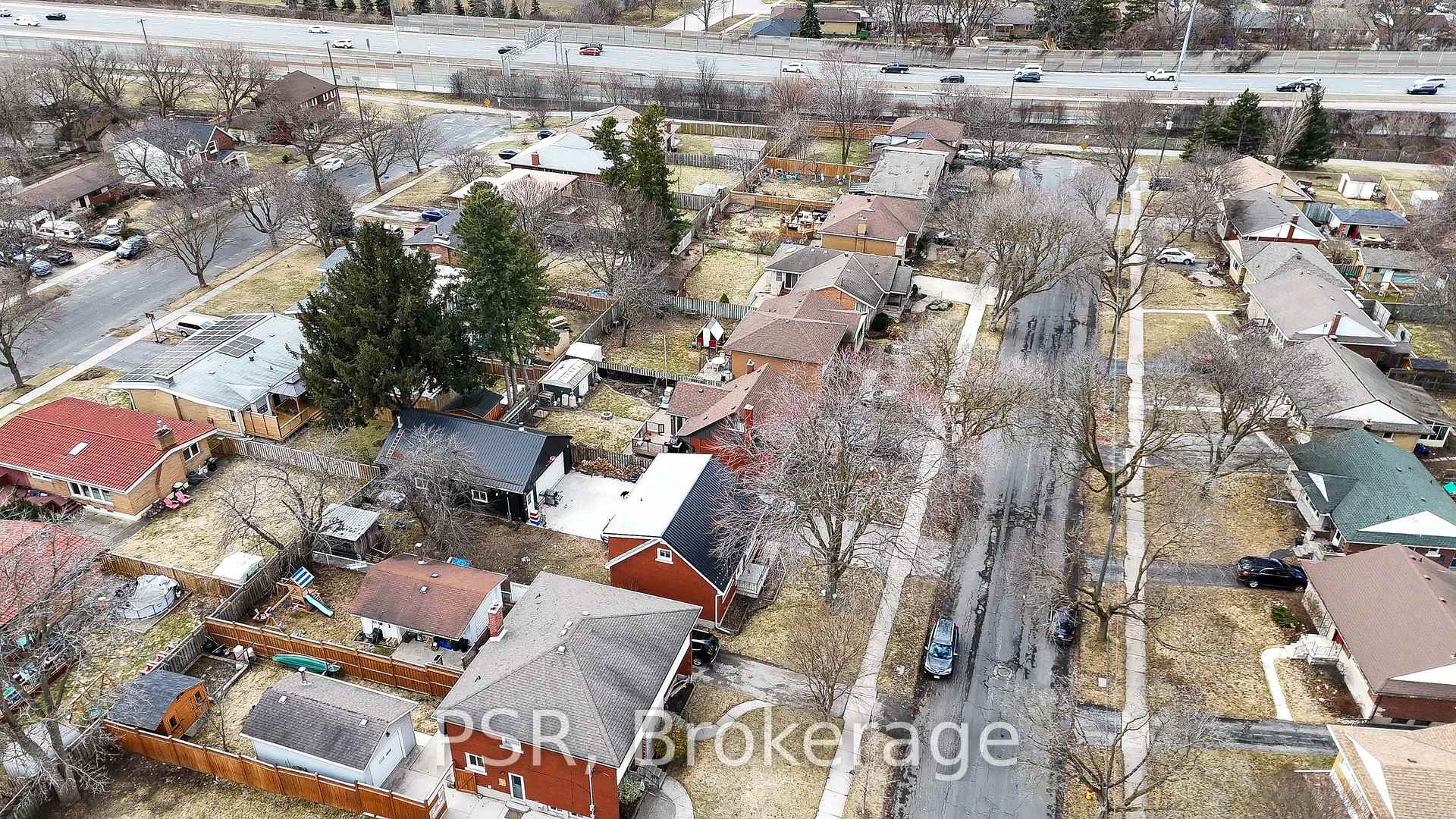 Photo 11 of 53 Donald Street, Kitchener — HOMEH