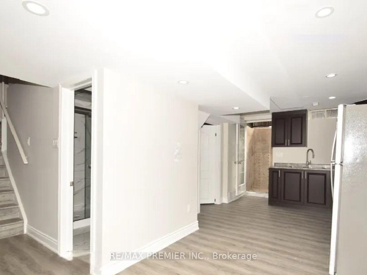 Photo 4 of Unit Bsmt, 10 Lockheed Crescent, Brampton, Fletcher's Meadow — HOMEH