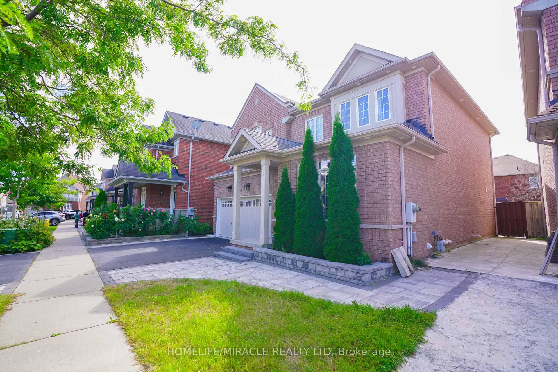 Photo 8 of 20 Cragg Crescent, Ajax, Northwest Ajax — HOMEH