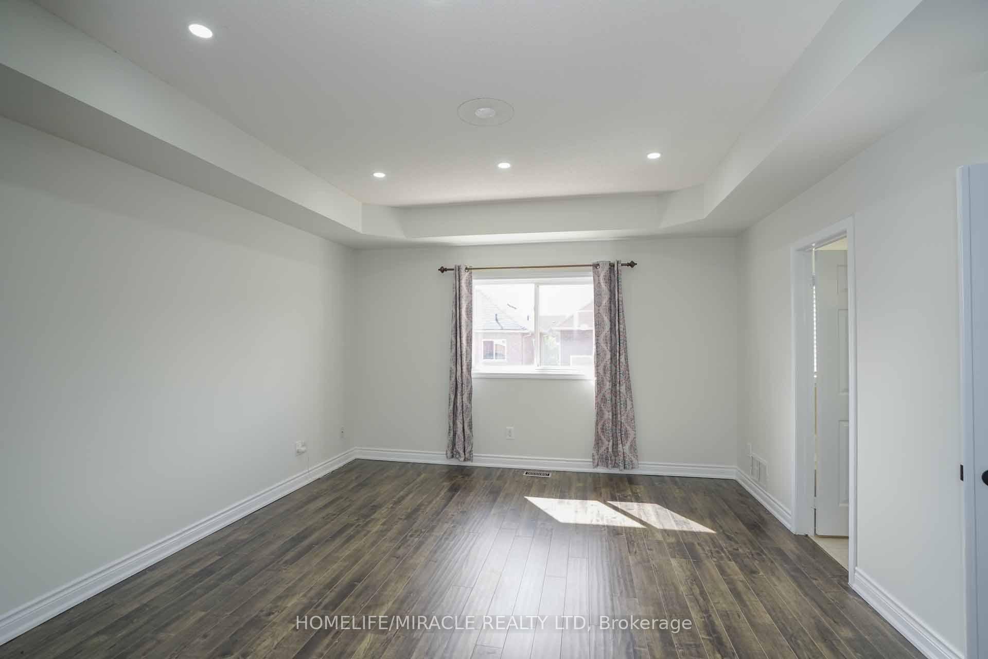 Photo 19 of 20 Cragg Crescent, Ajax, Northwest Ajax — HOMEH