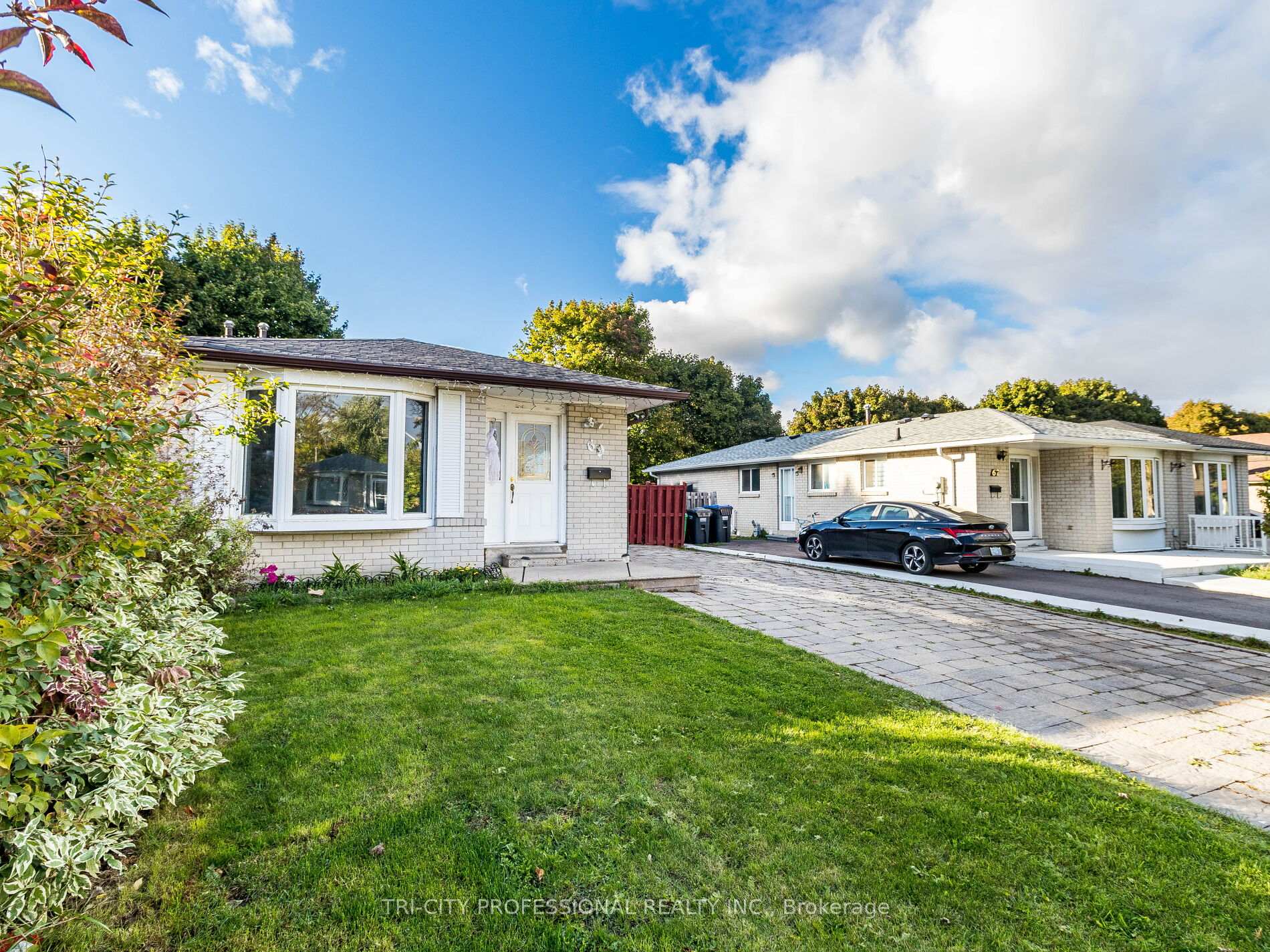 Photo 1 of 69 Greenwood Crescent, Brampton, Northgate — HOMEH