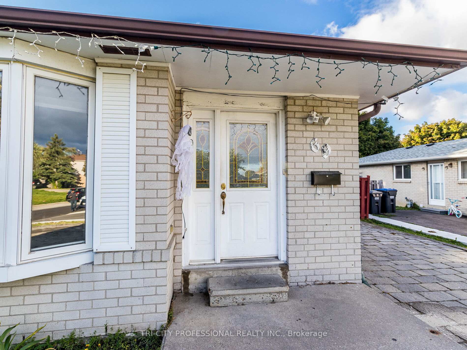 Photo 4 of 69 Greenwood Crescent, Brampton, Northgate — HOMEH