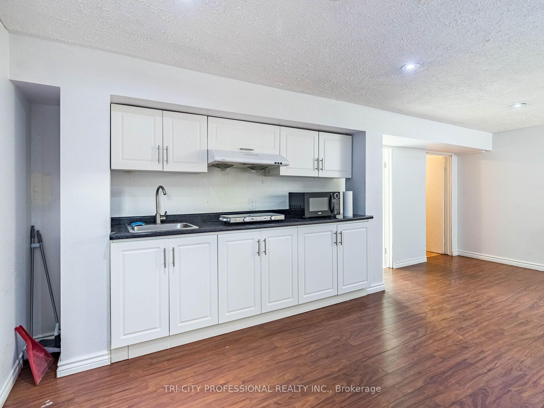 Photo 10 of 69 Greenwood Crescent, Brampton, Northgate — HOMEH