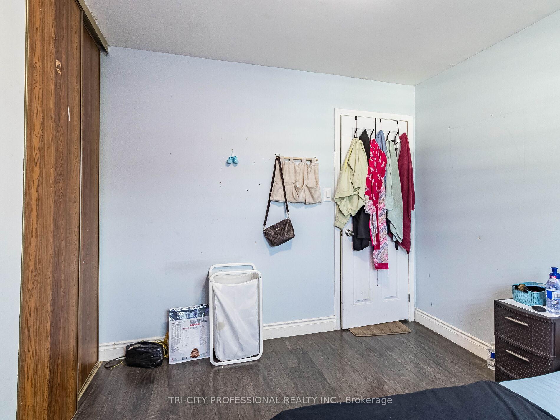 Photo 18 of 69 Greenwood Crescent, Brampton, Northgate — HOMEH