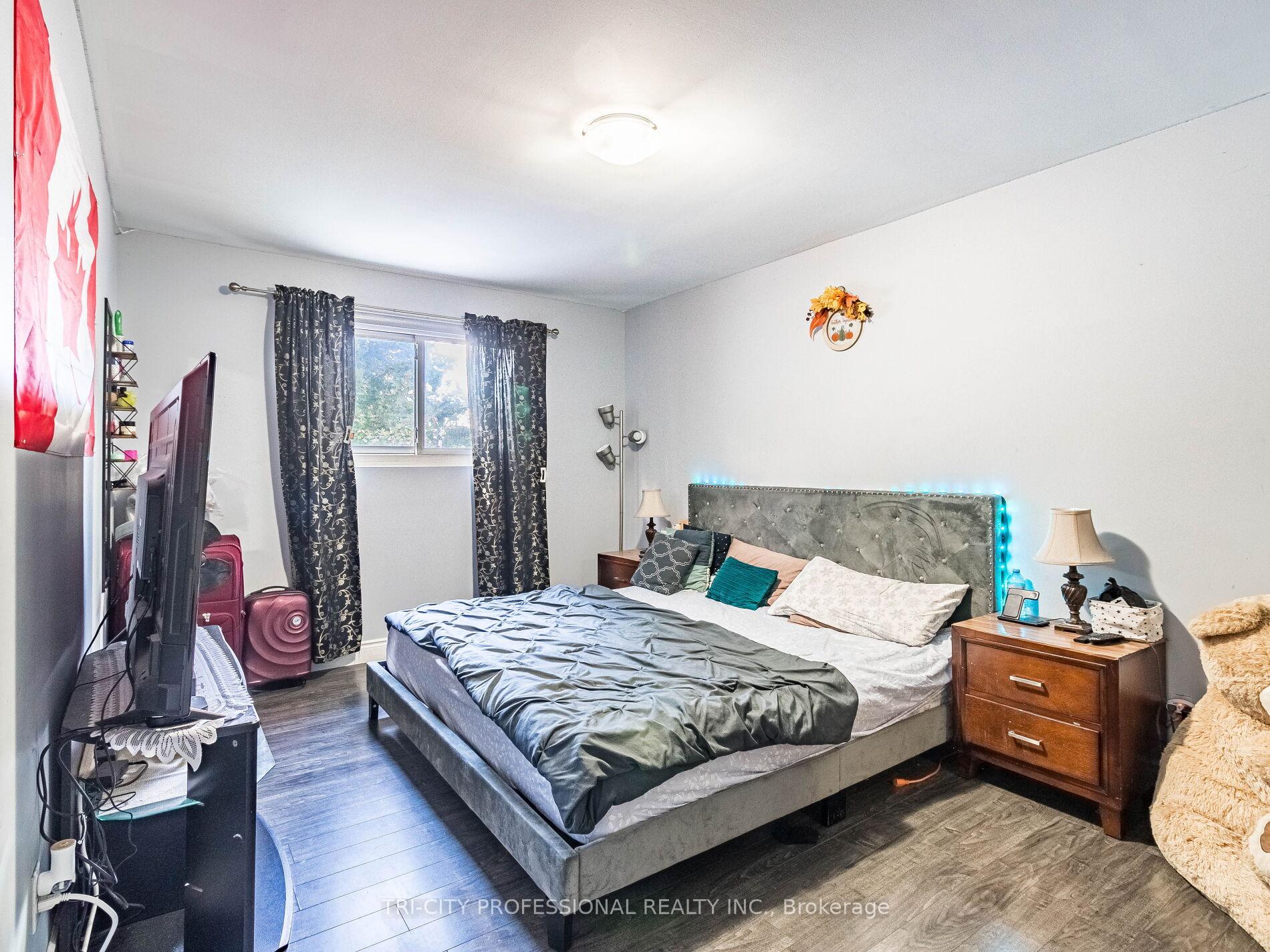 Photo 20 of 69 Greenwood Crescent, Brampton, Northgate — HOMEH