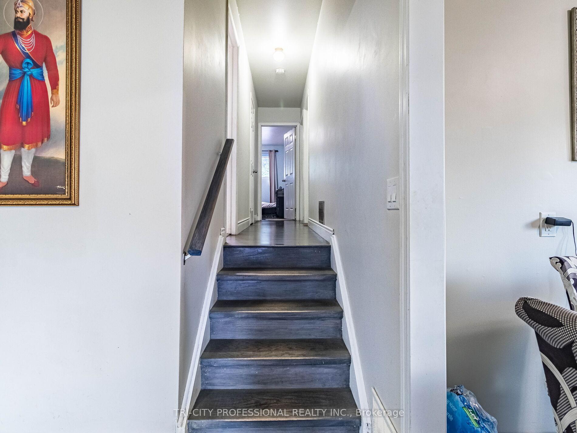 Photo 22 of 69 Greenwood Crescent, Brampton, Northgate — HOMEH