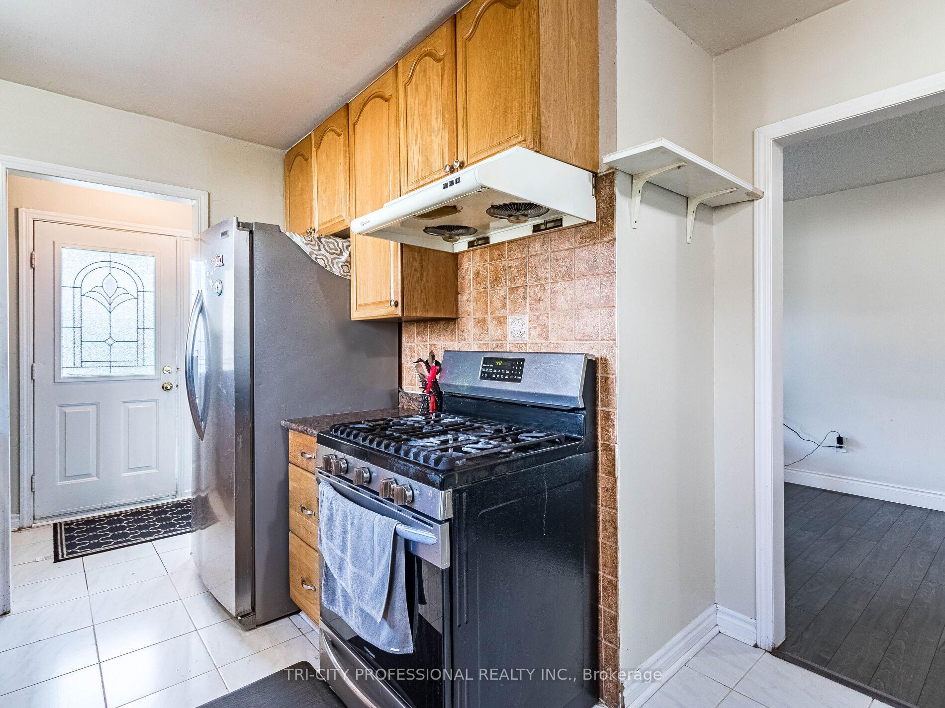 Photo 26 of 69 Greenwood Crescent, Brampton, Northgate — HOMEH