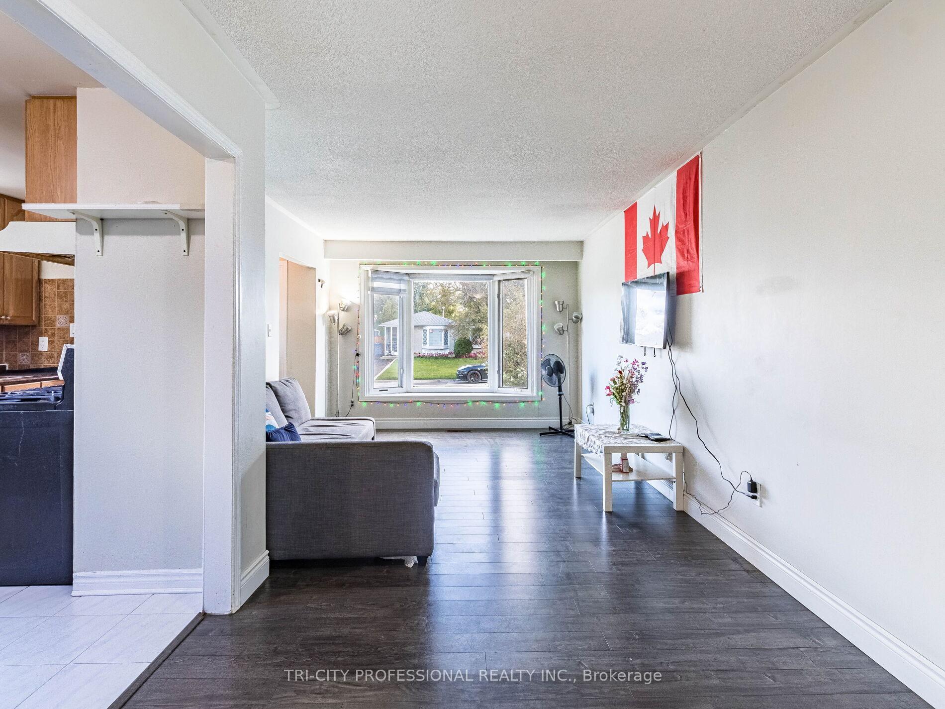 Photo 35 of 69 Greenwood Crescent, Brampton, Northgate — HOMEH