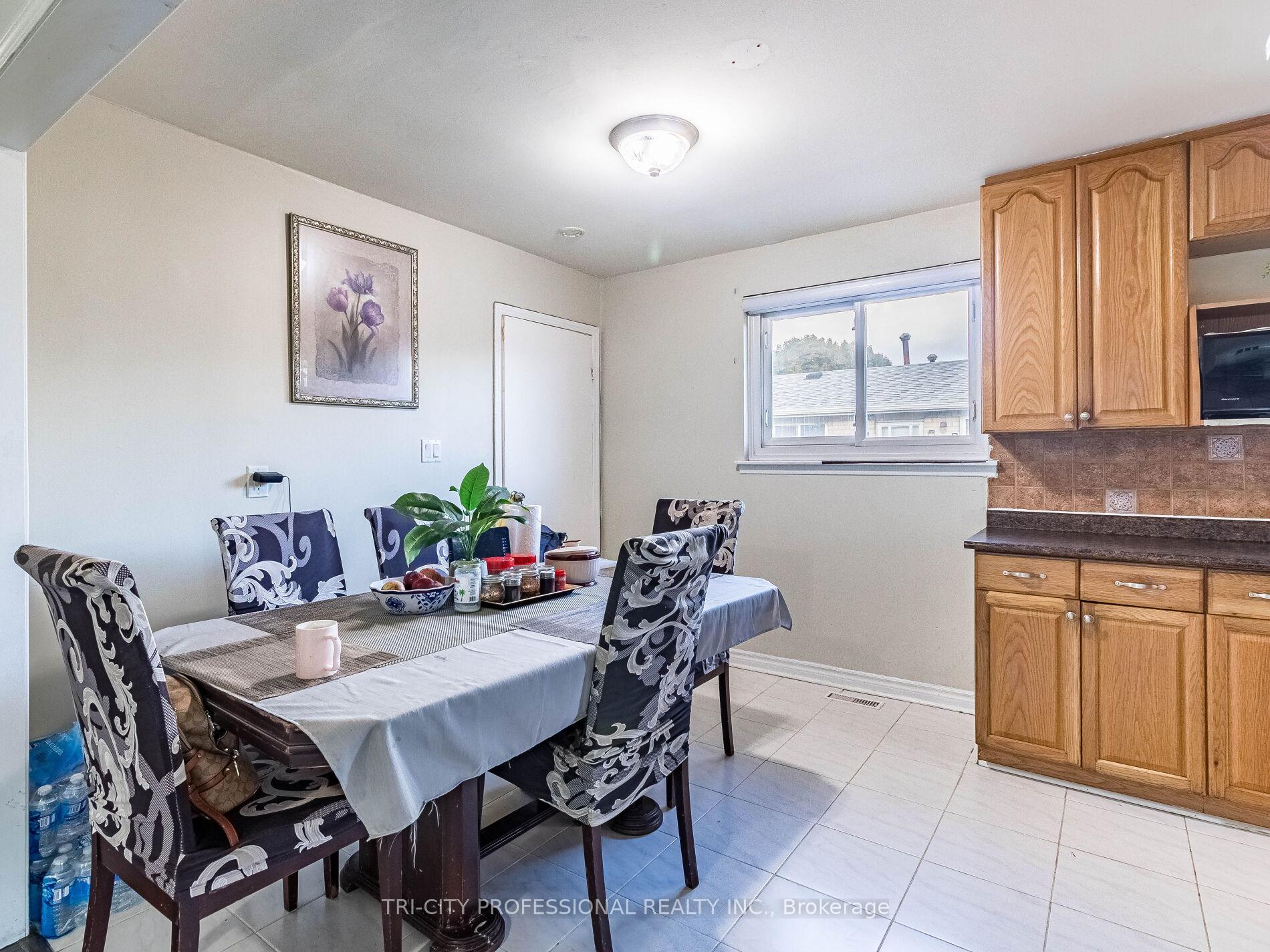 Photo 34 of 69 Greenwood Crescent, Brampton, Northgate — HOMEH